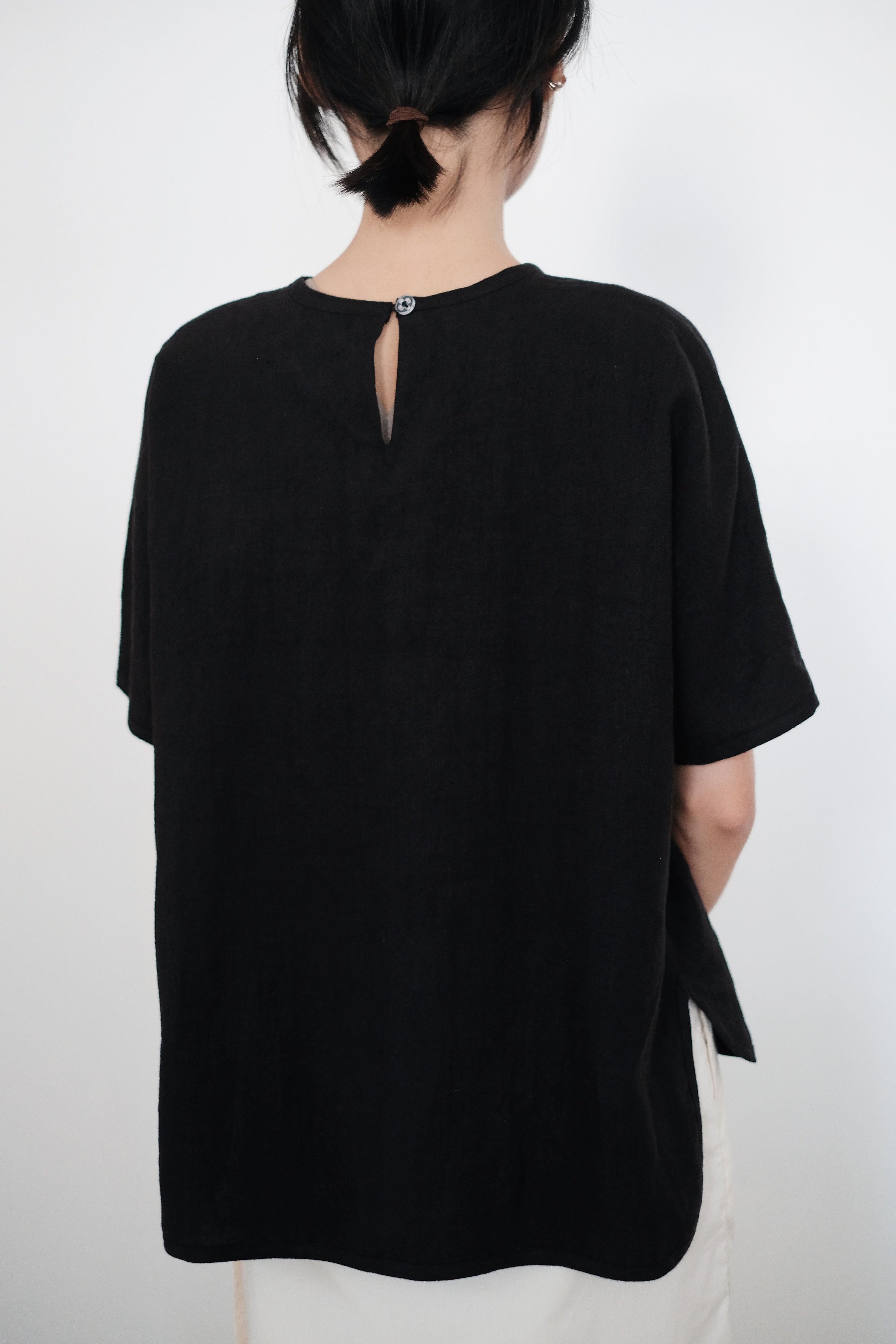 BABY CARLI BLOUSE (BLACK) PRE-ORDER