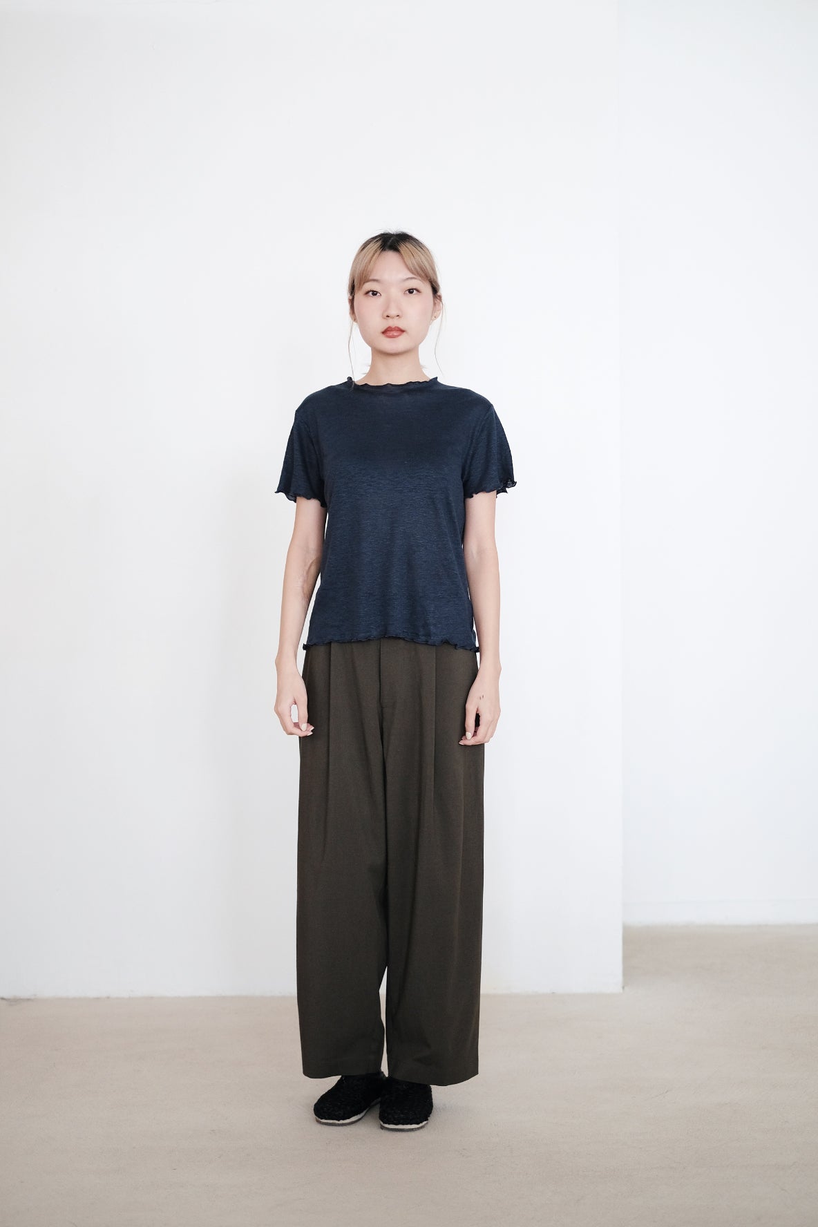 CABANA RUFFLES CLASSIC T-SHIRT (NAVY) | 深藍色木耳邊T恤