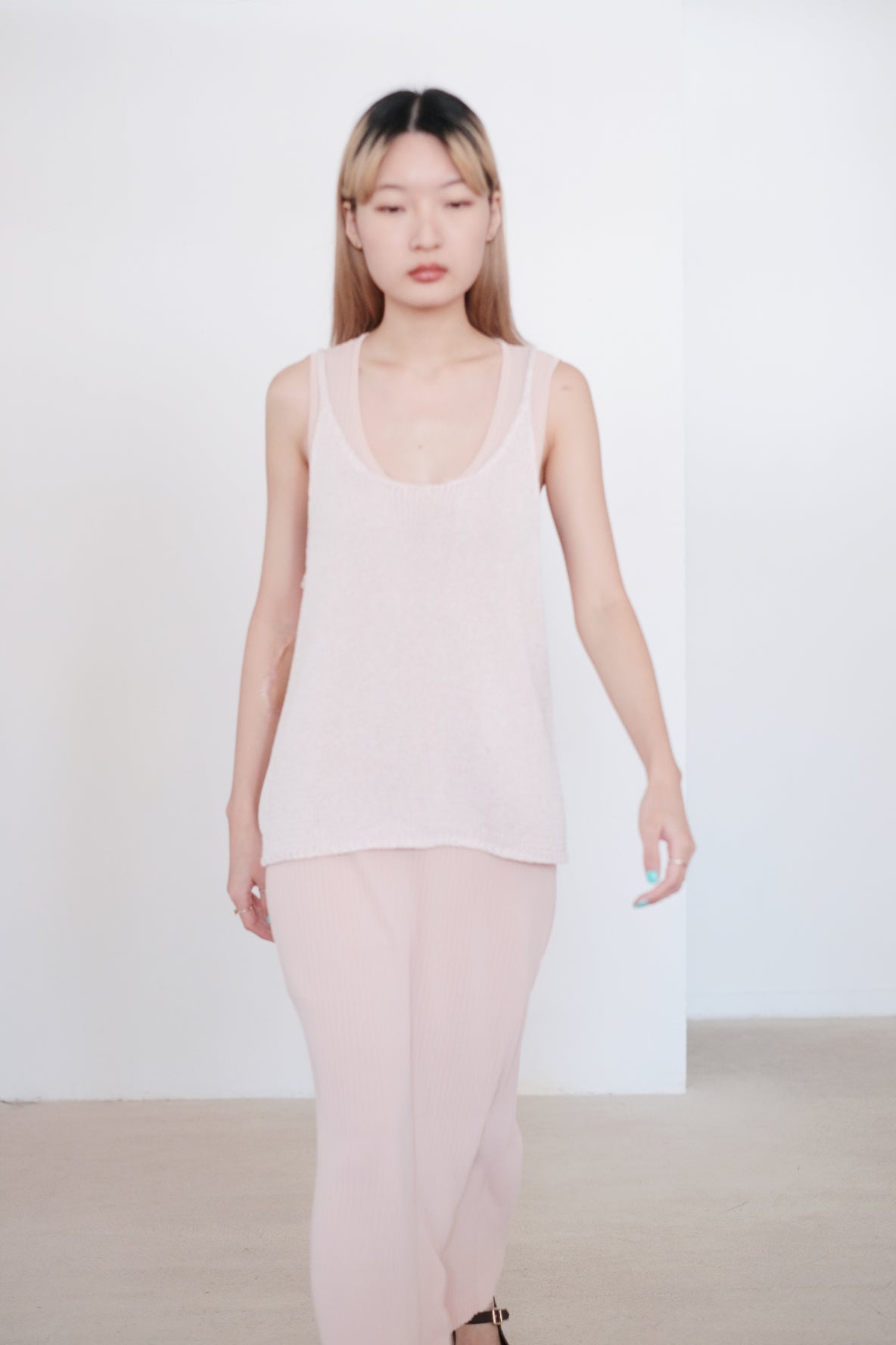 JOCOSA KNIT VEST (CHERRY BLOSSOM)