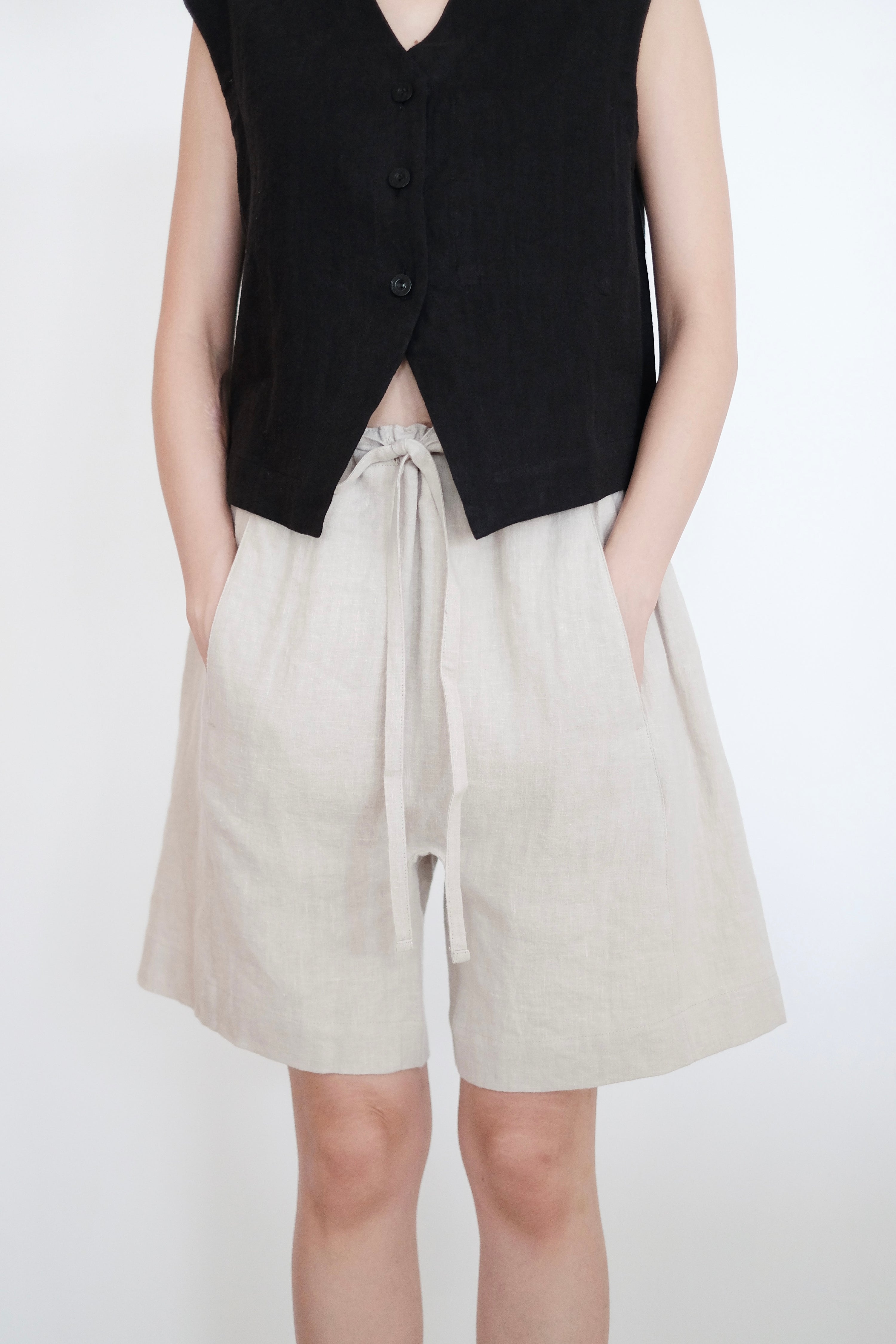 JUNIPER SHORTS (LINEN)