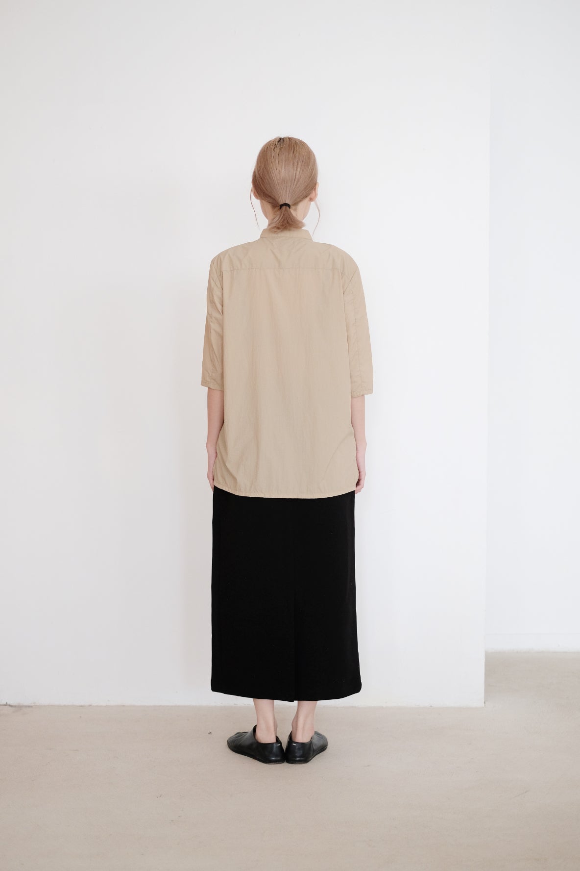 MADELYN BLOUSE (CAMEL) | 駝色斜襟半袖襯衫