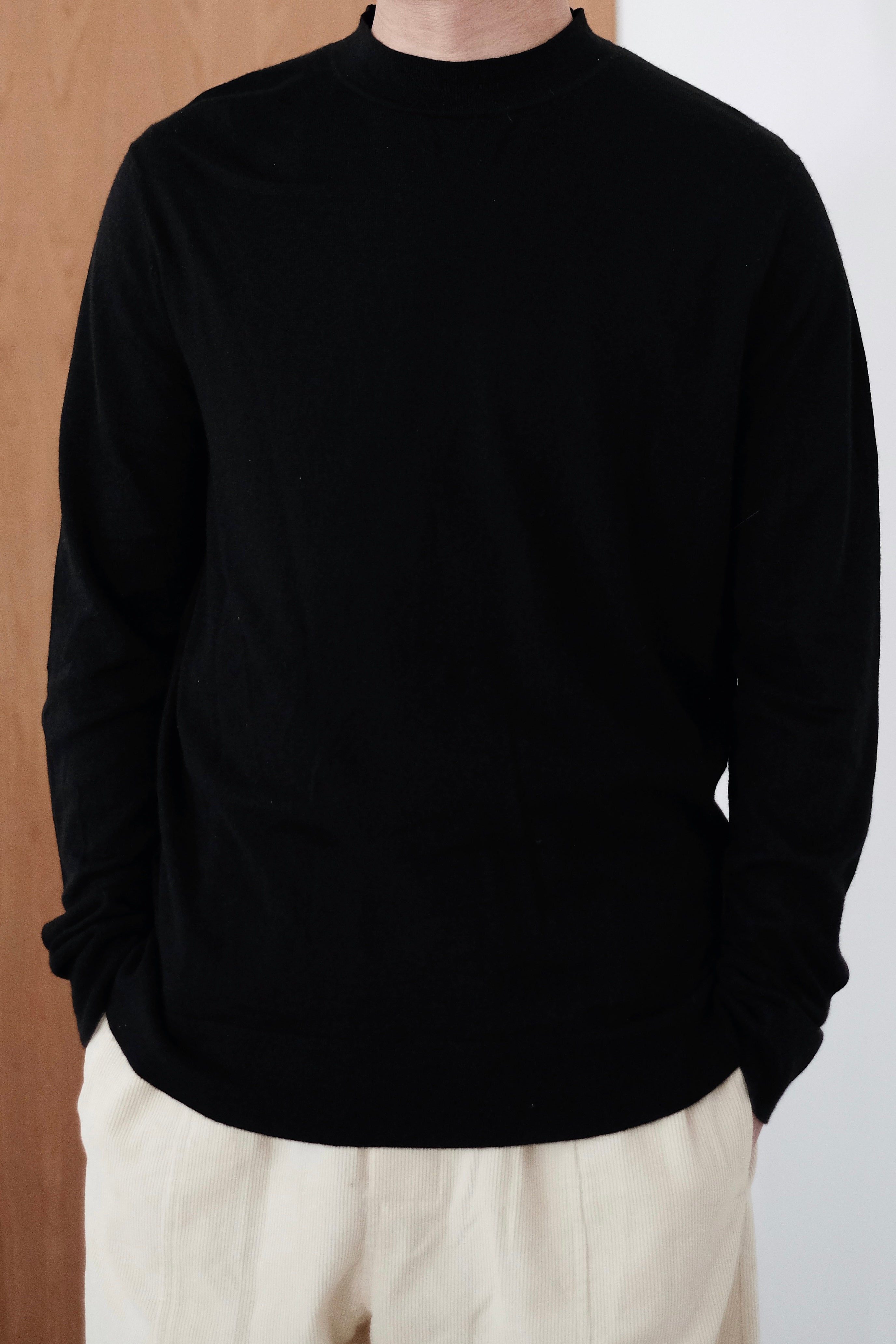 COLTON SWEATER (BLACK)