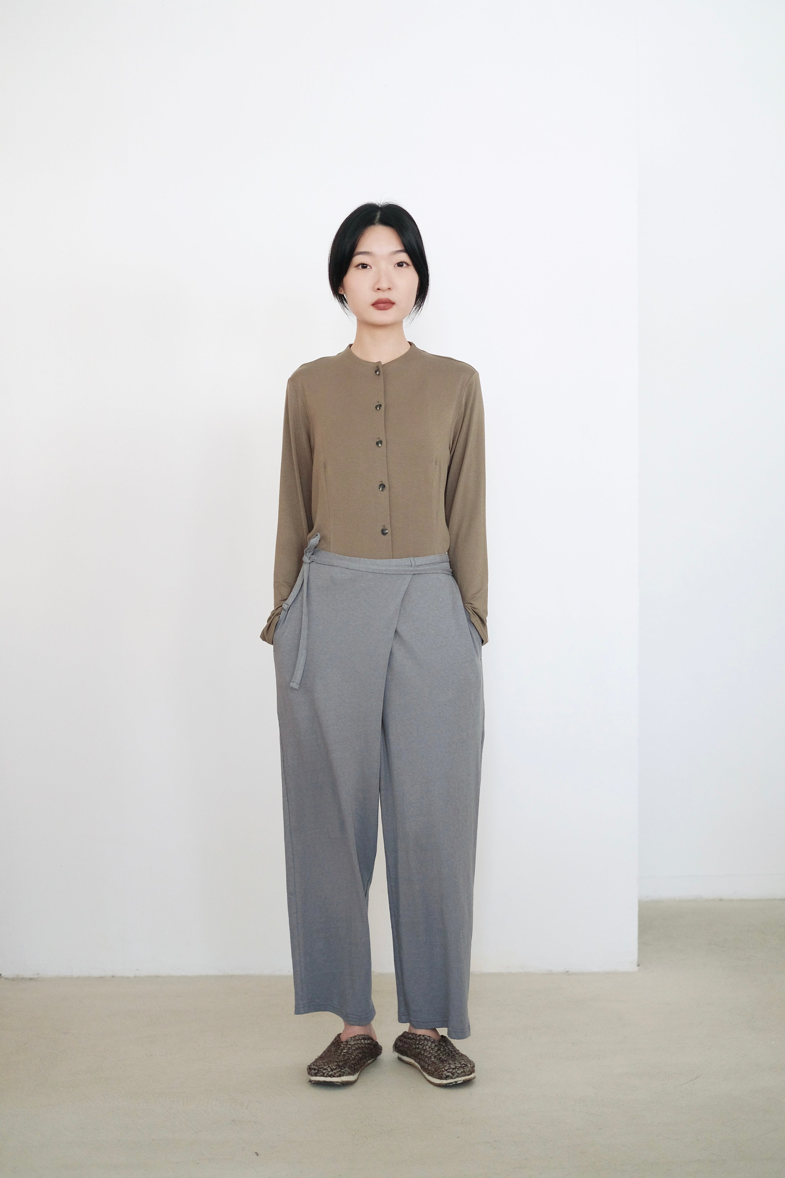 LILI PANT (GREY)