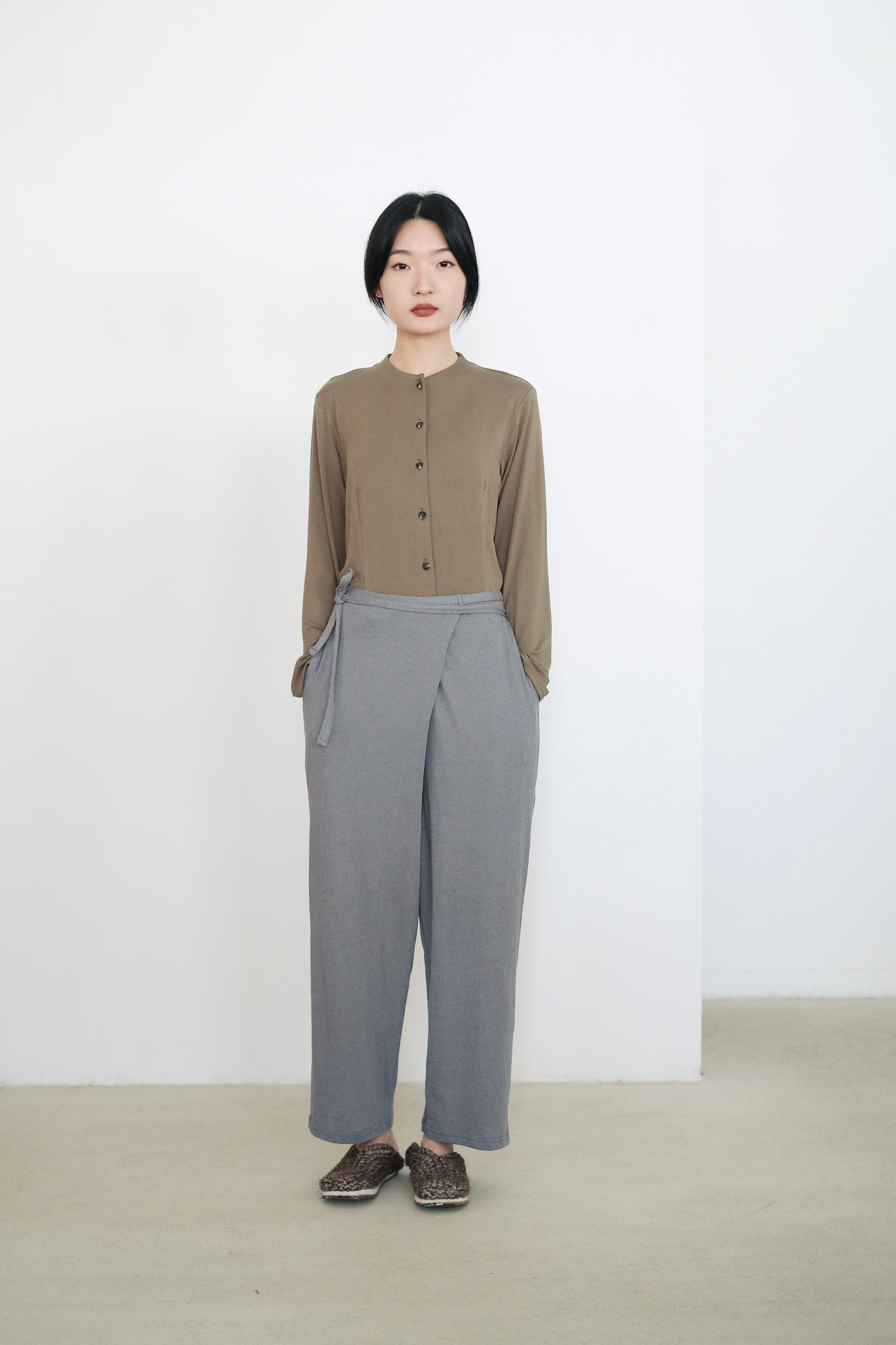 LILTH BLOUSE (OLIVE)