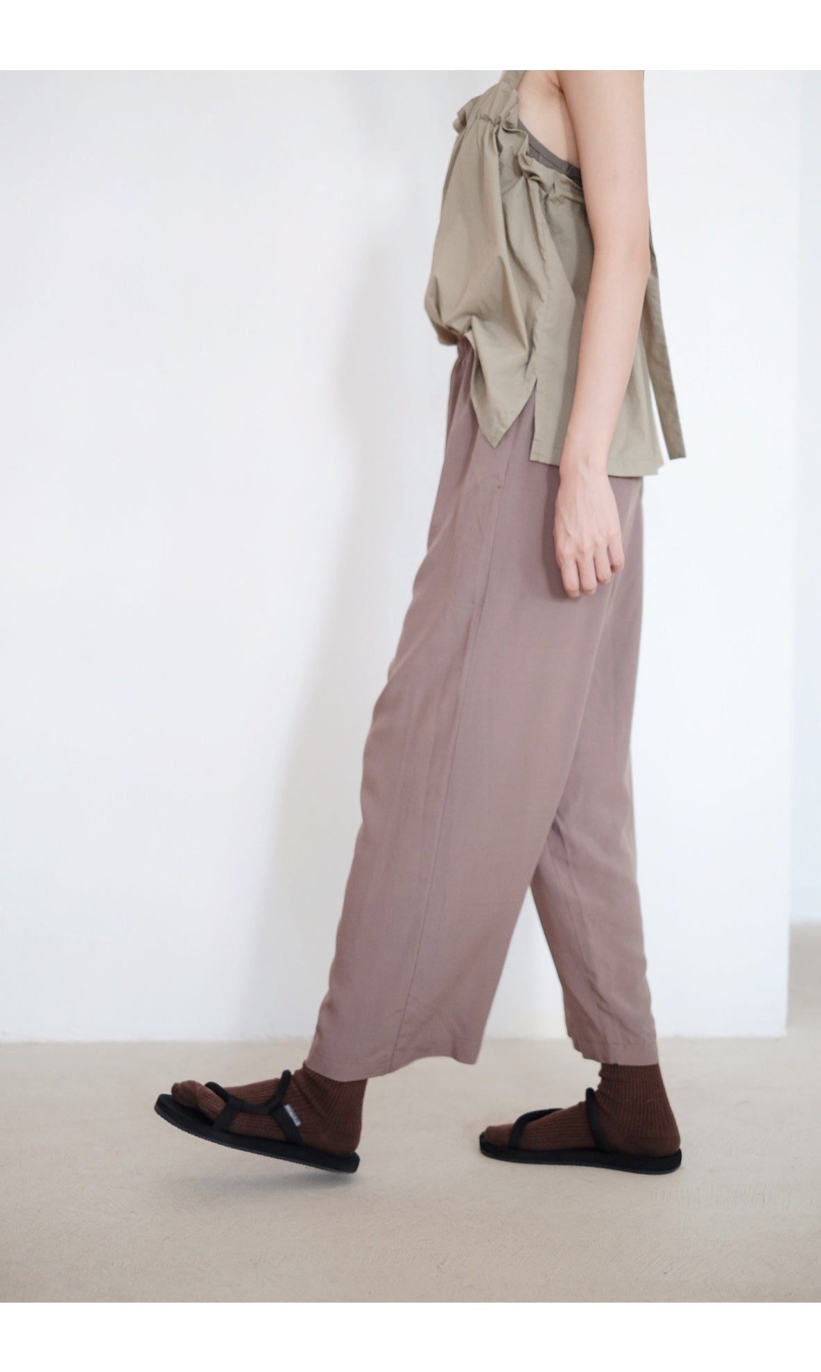 GRANDMA PANTS (KHAKI)