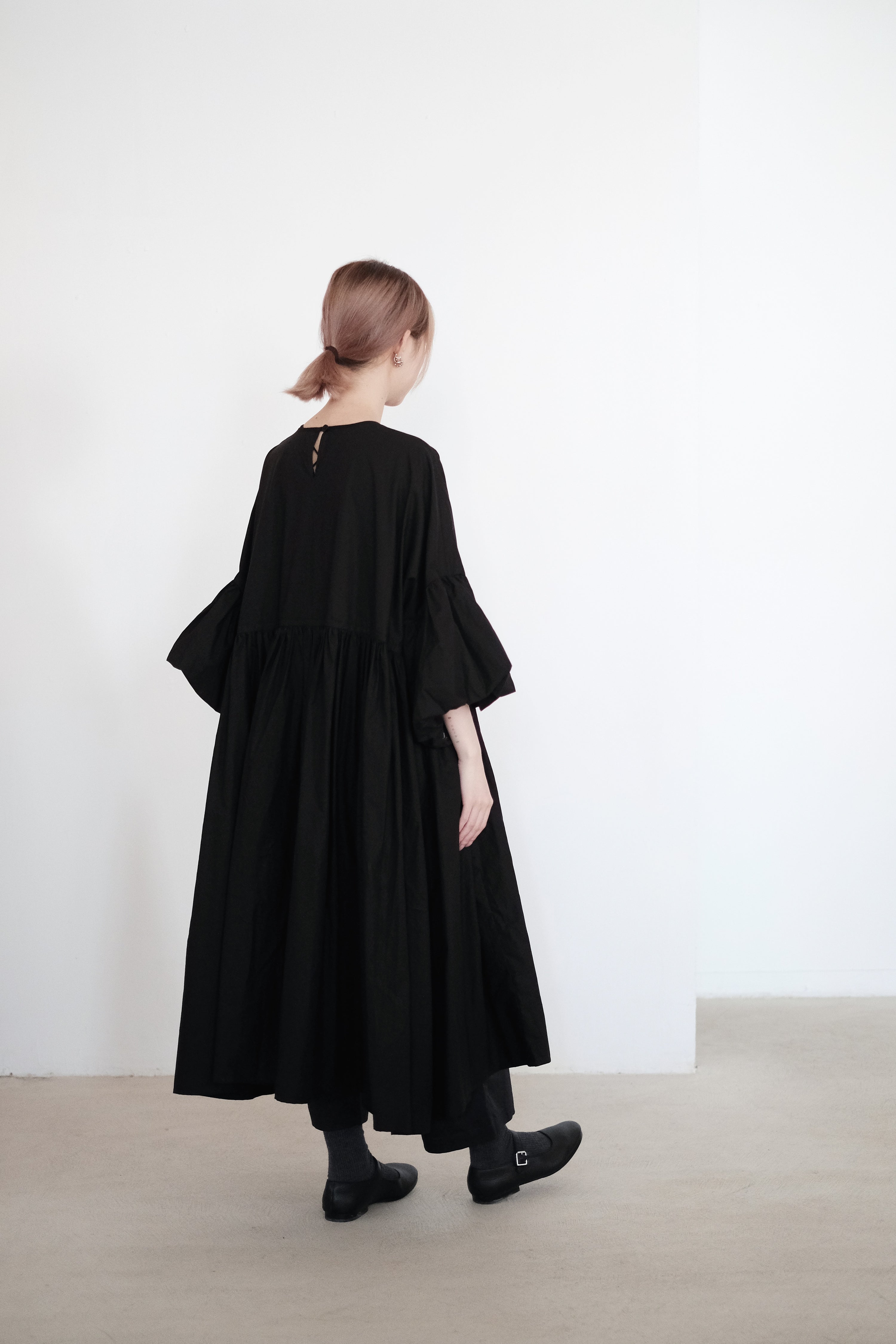 NORA DRESS (BLACK)