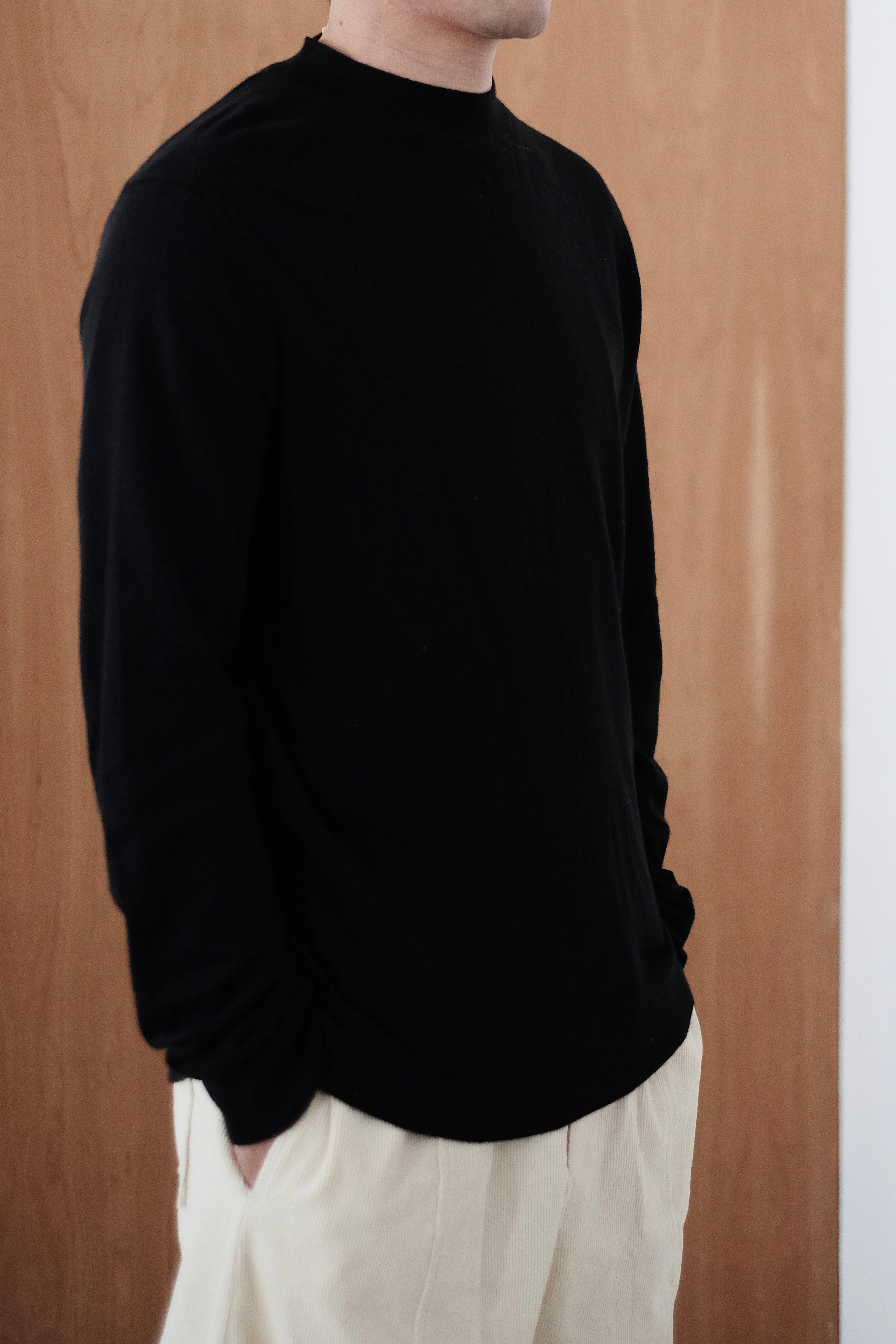 COLTON SWEATER (BLACK)