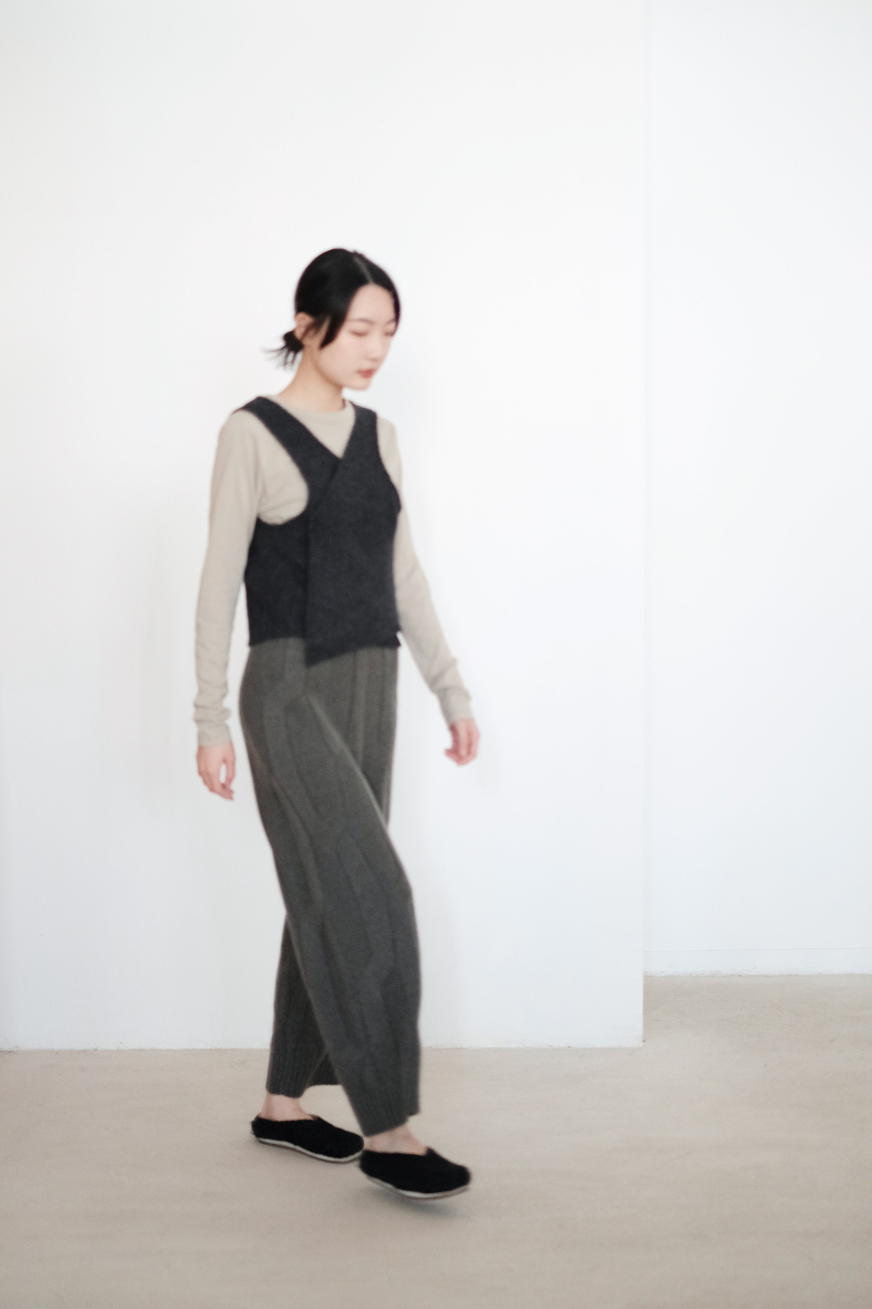 MYA PANT IN CASHMERE (DARK SAGE)