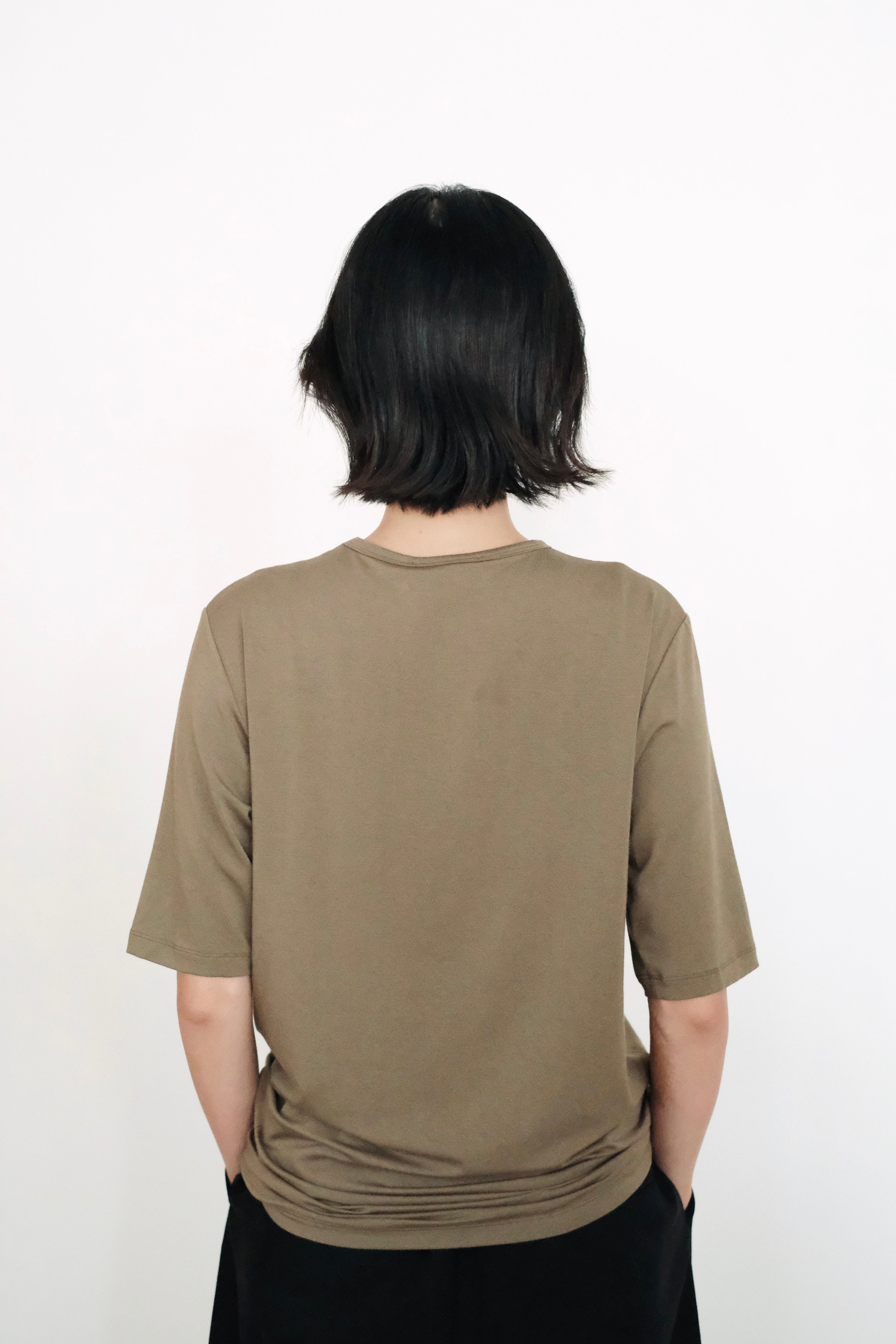 SEVYIN TEE (OLIVE)