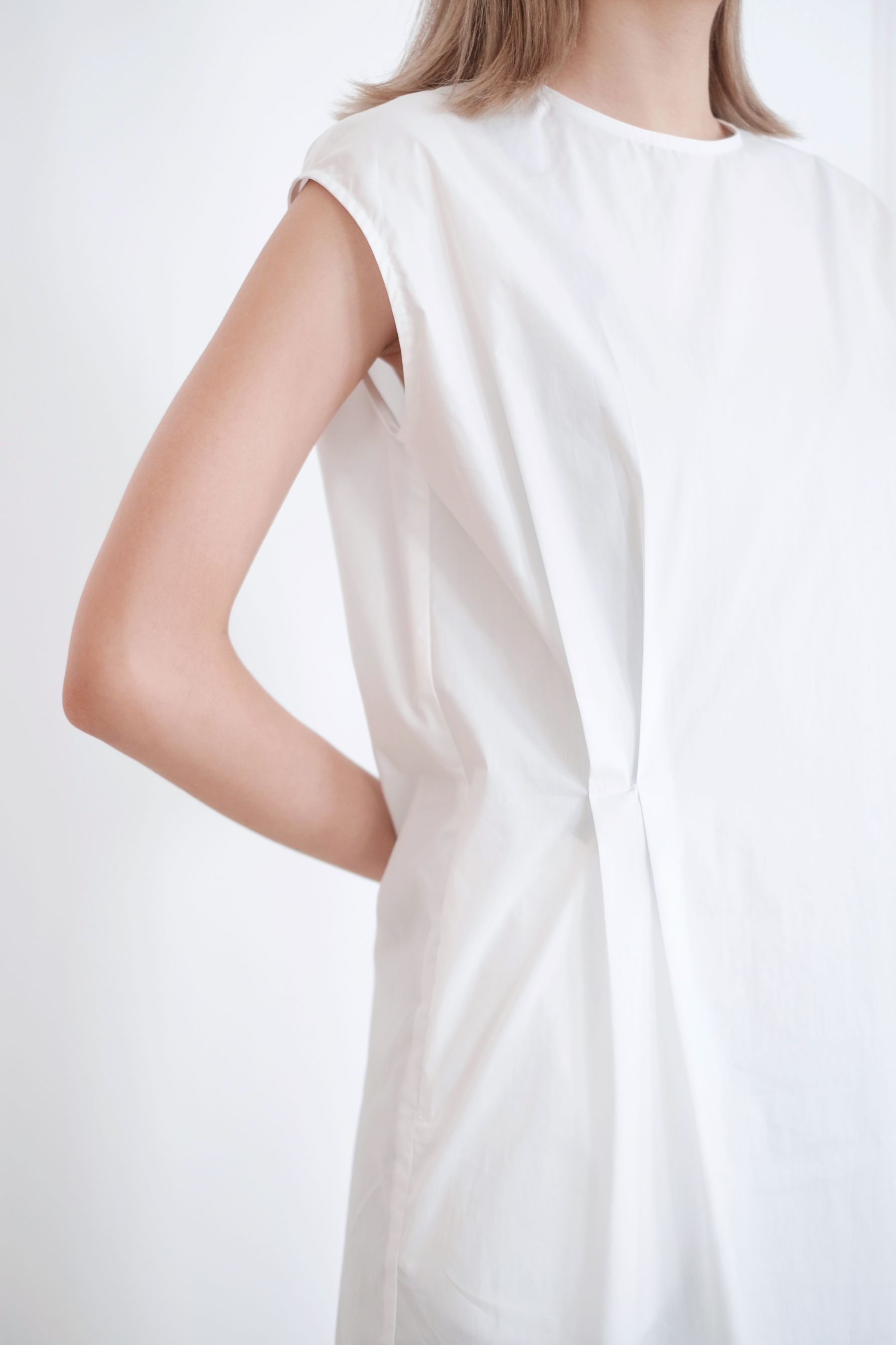 BRIONY DRESS (WHITE)