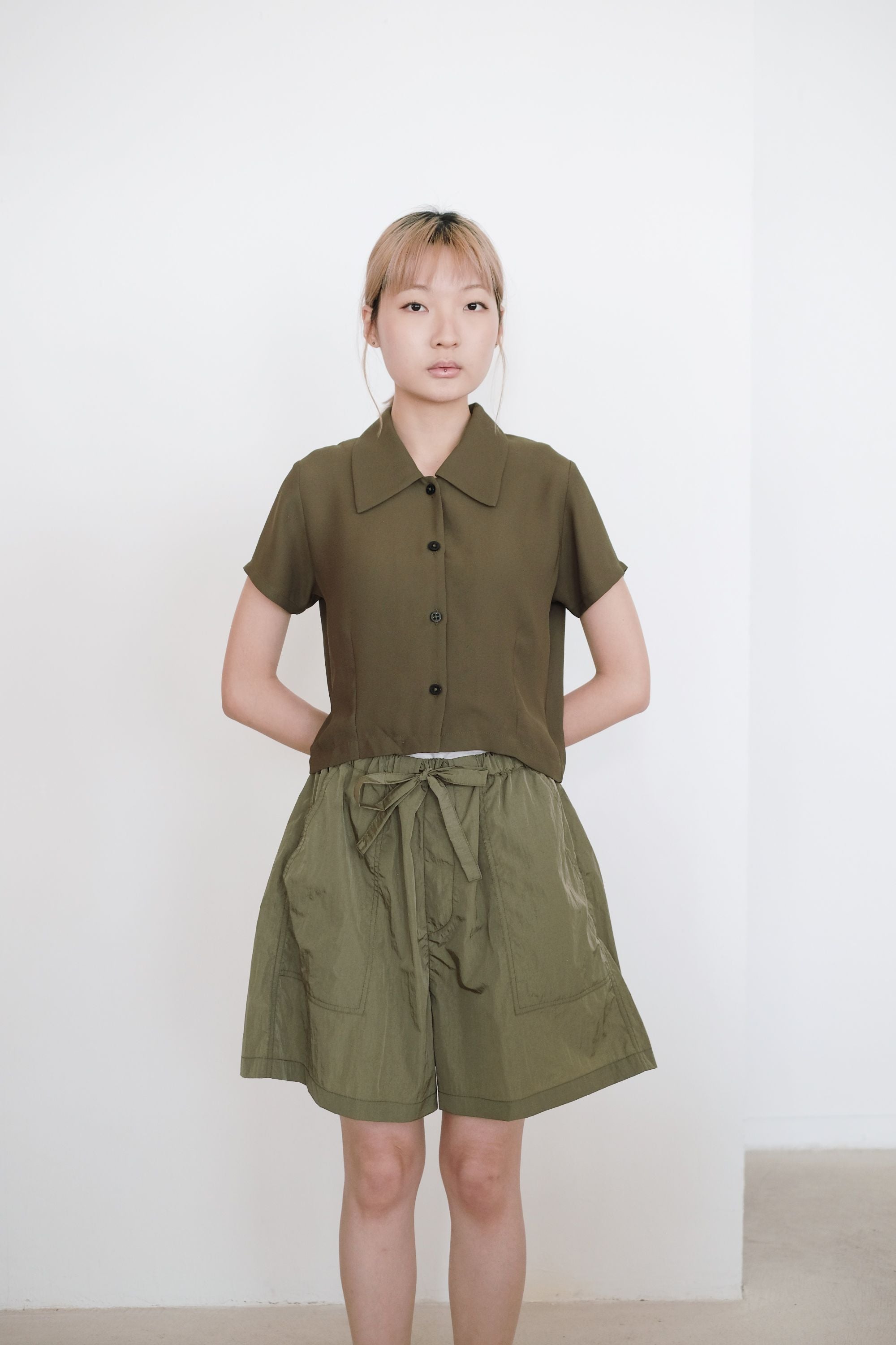 ONYX SHORTS (OLIVE) | 橄欖色傘形短褲