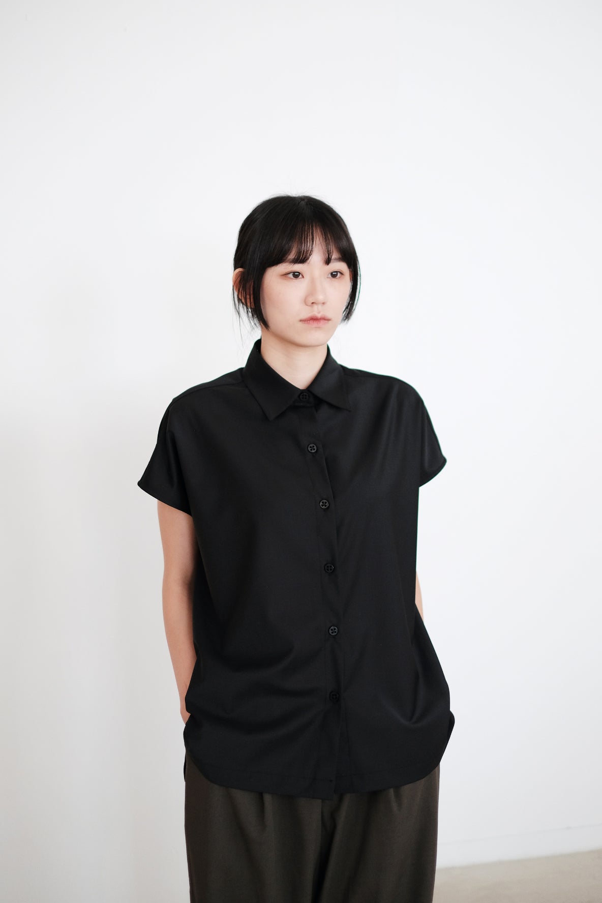 IVY SHIRT (BLACK)