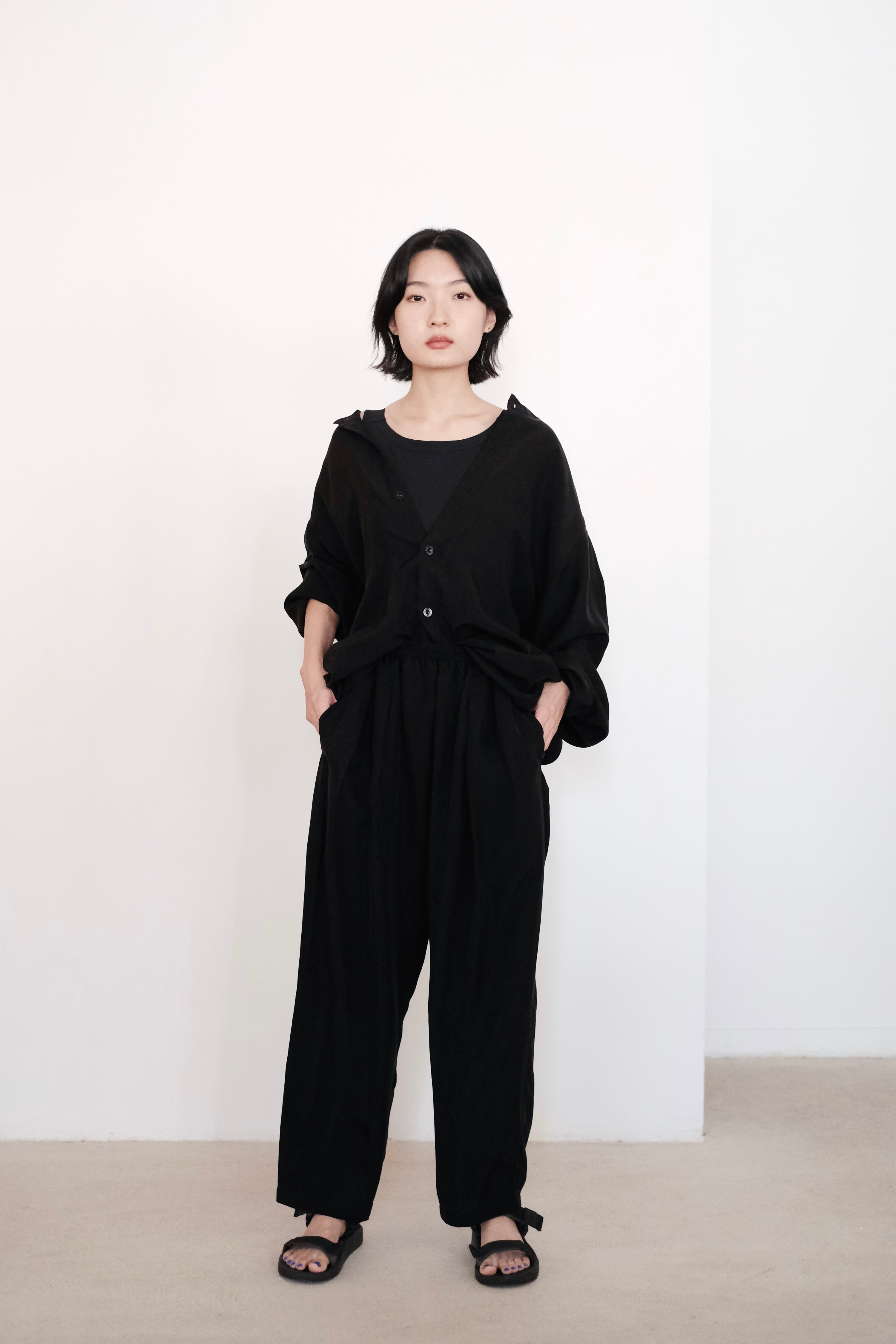 JILL BLOUSE (BLACK)