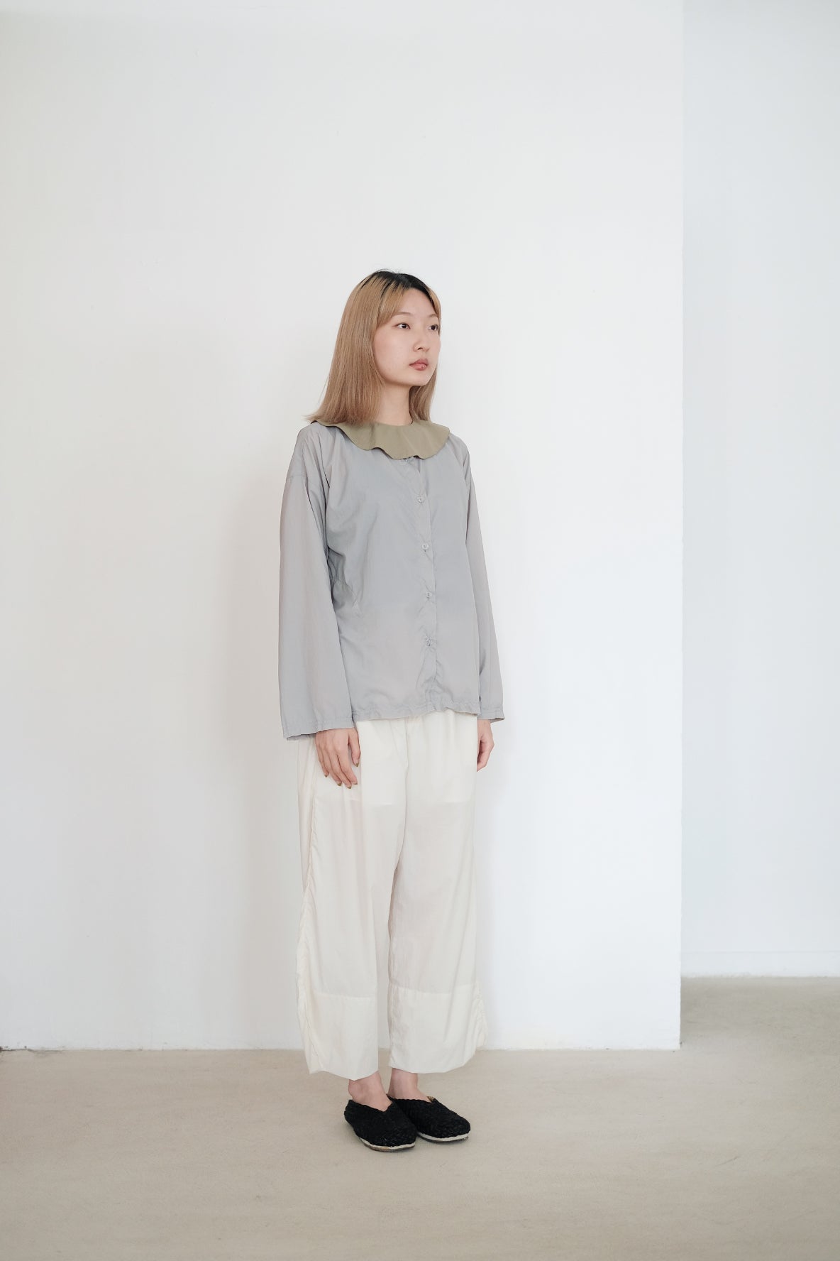 CATALEYYA COLLAR (LIGHT OLIVE) | 淺橄欖色迷你半圓領子