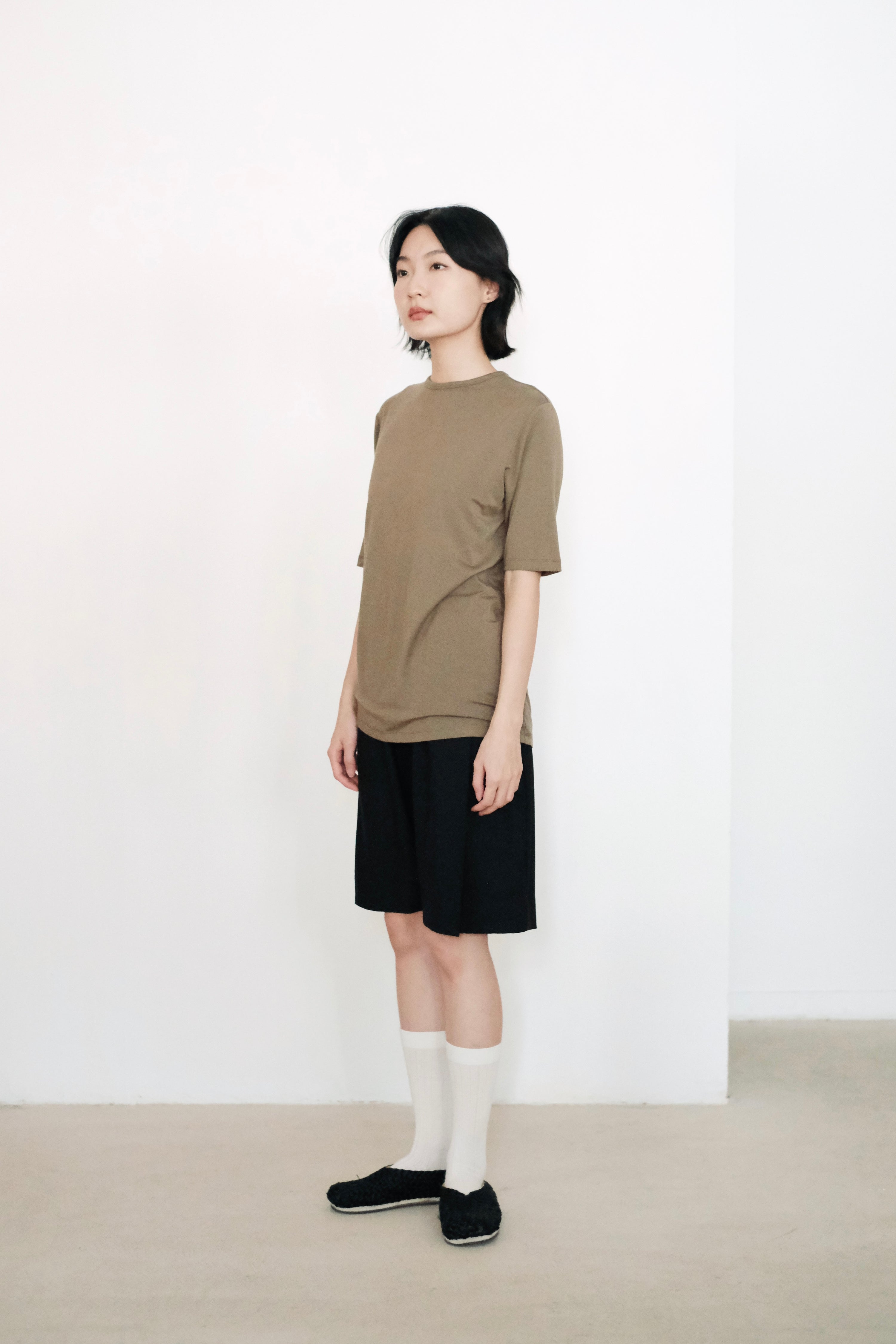 SEVYIN TEE (OLIVE)