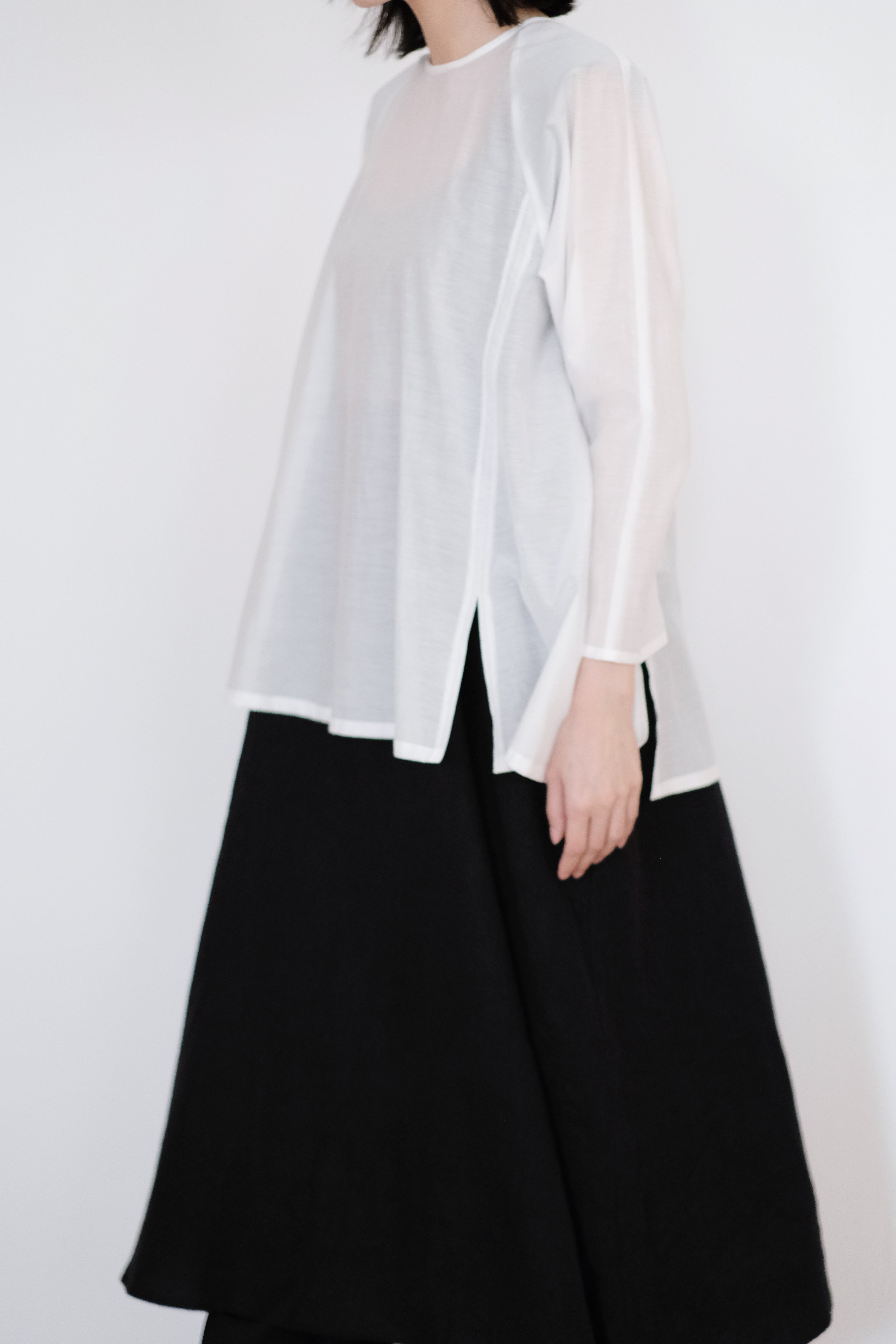 KOU BLOUSE (WHITE)