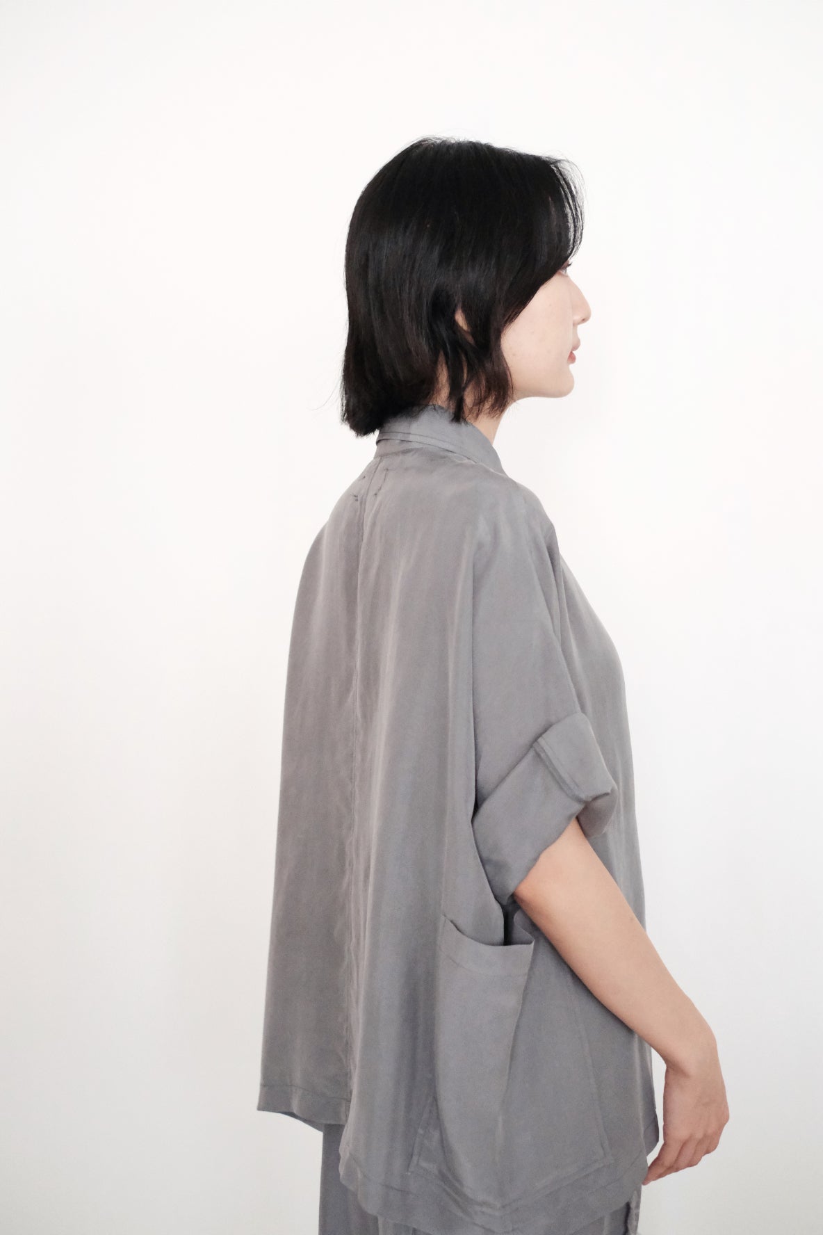 ZILPAH SHORT SLEEVES SHIRT (GREY)