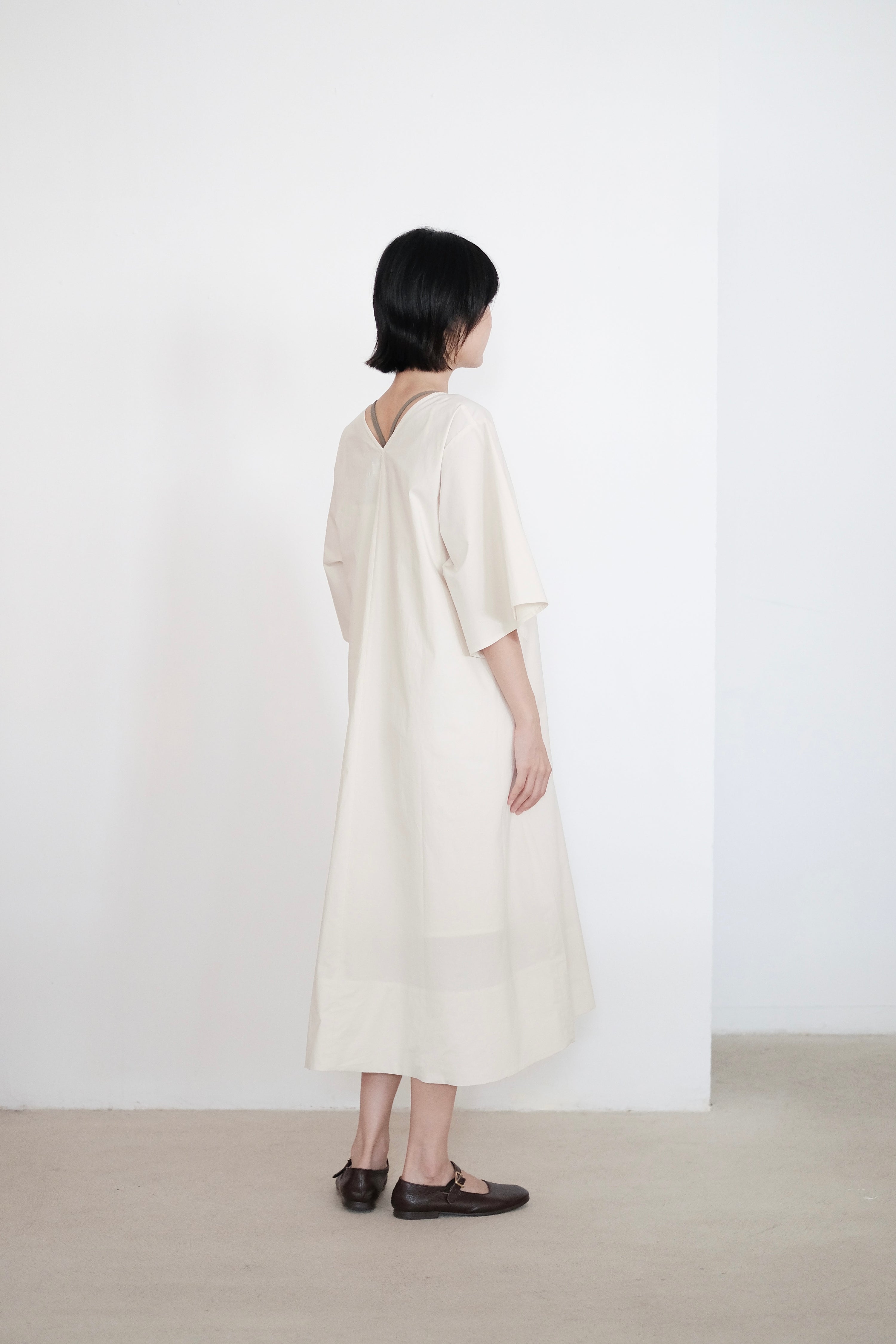 GEMMA DRESS (CREAMY)