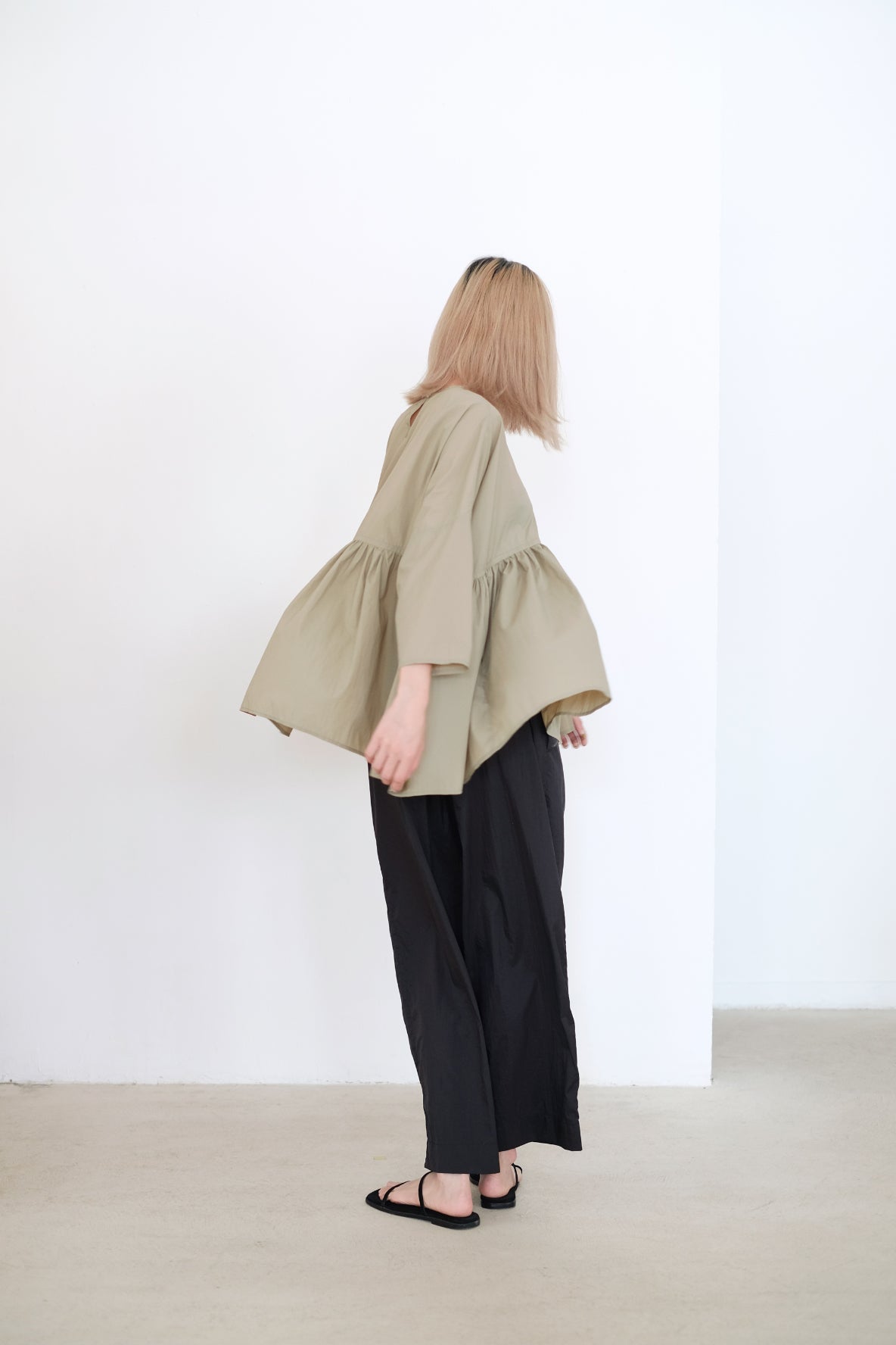 MAEVE BLOUSE (LIGHT OLIVE)