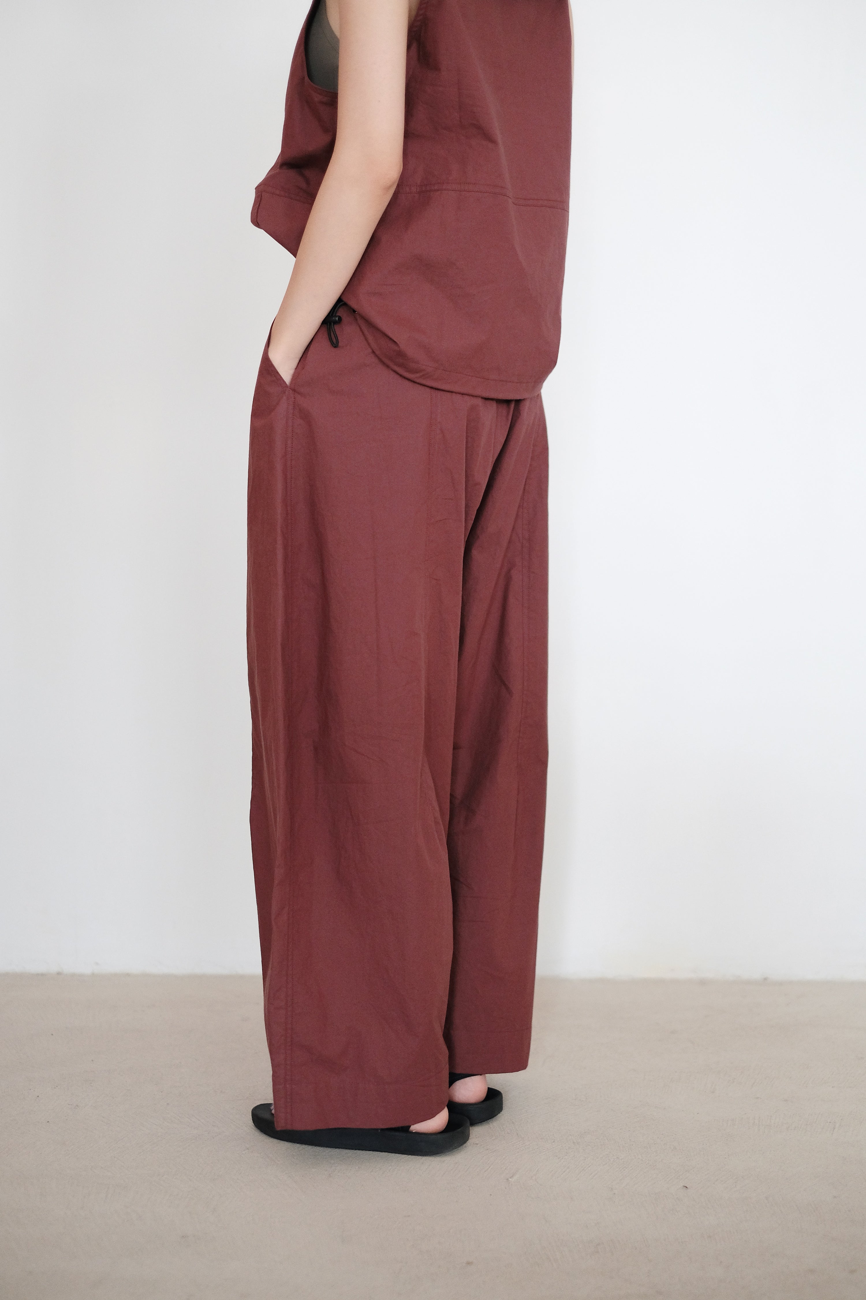 BLAKELY PANT (BURGUNDY)