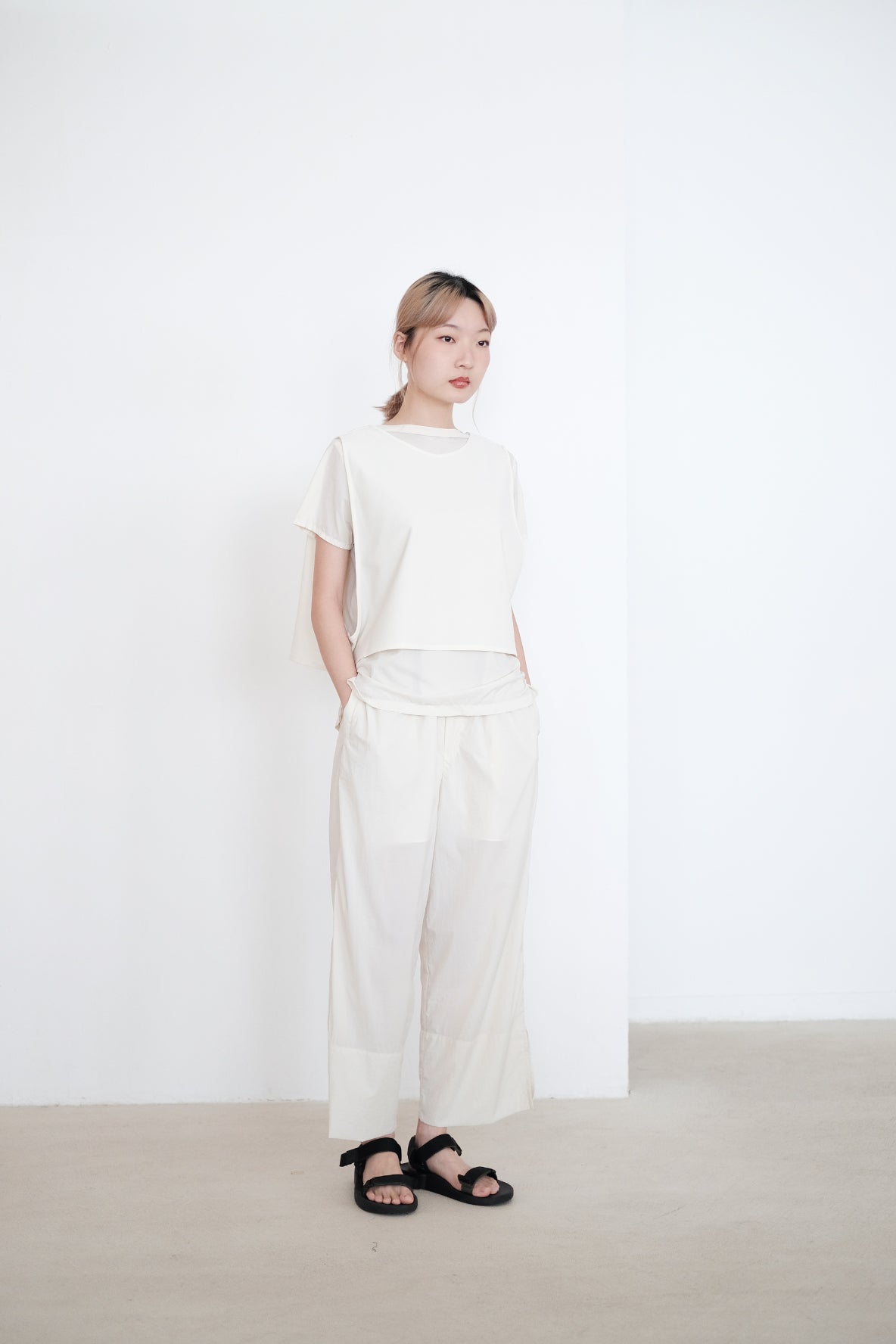 OLWEN TOP (PALE YELLOW) | 淡米黃色平領上衣