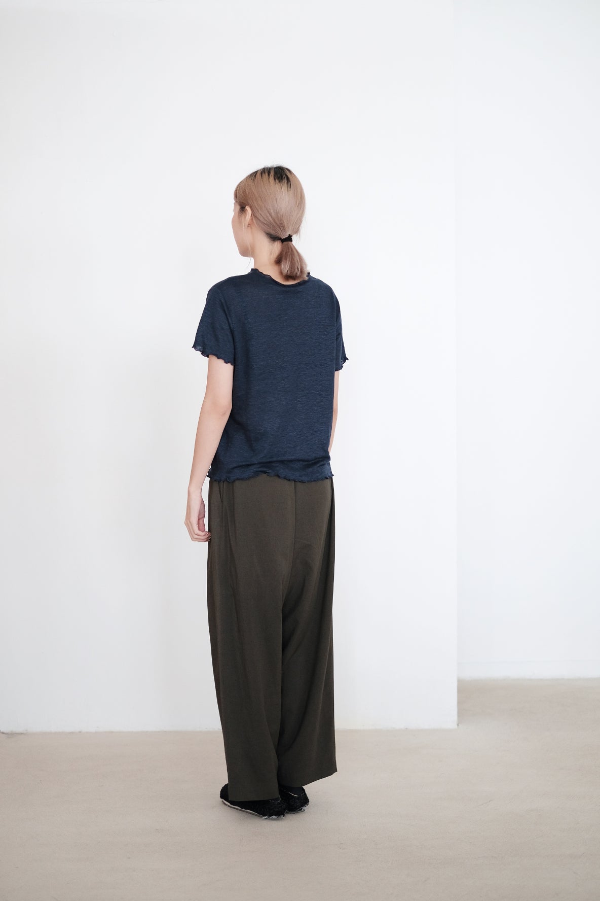 CABANA RUFFLES CLASSIC T-SHIRT (NAVY) | 深藍色木耳邊T恤