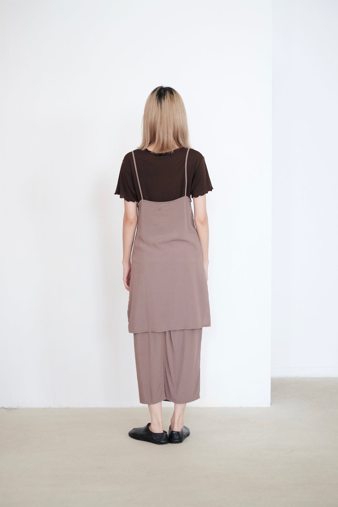 ARRA DRESS (KHAKI) | 卡其色吊帶裙