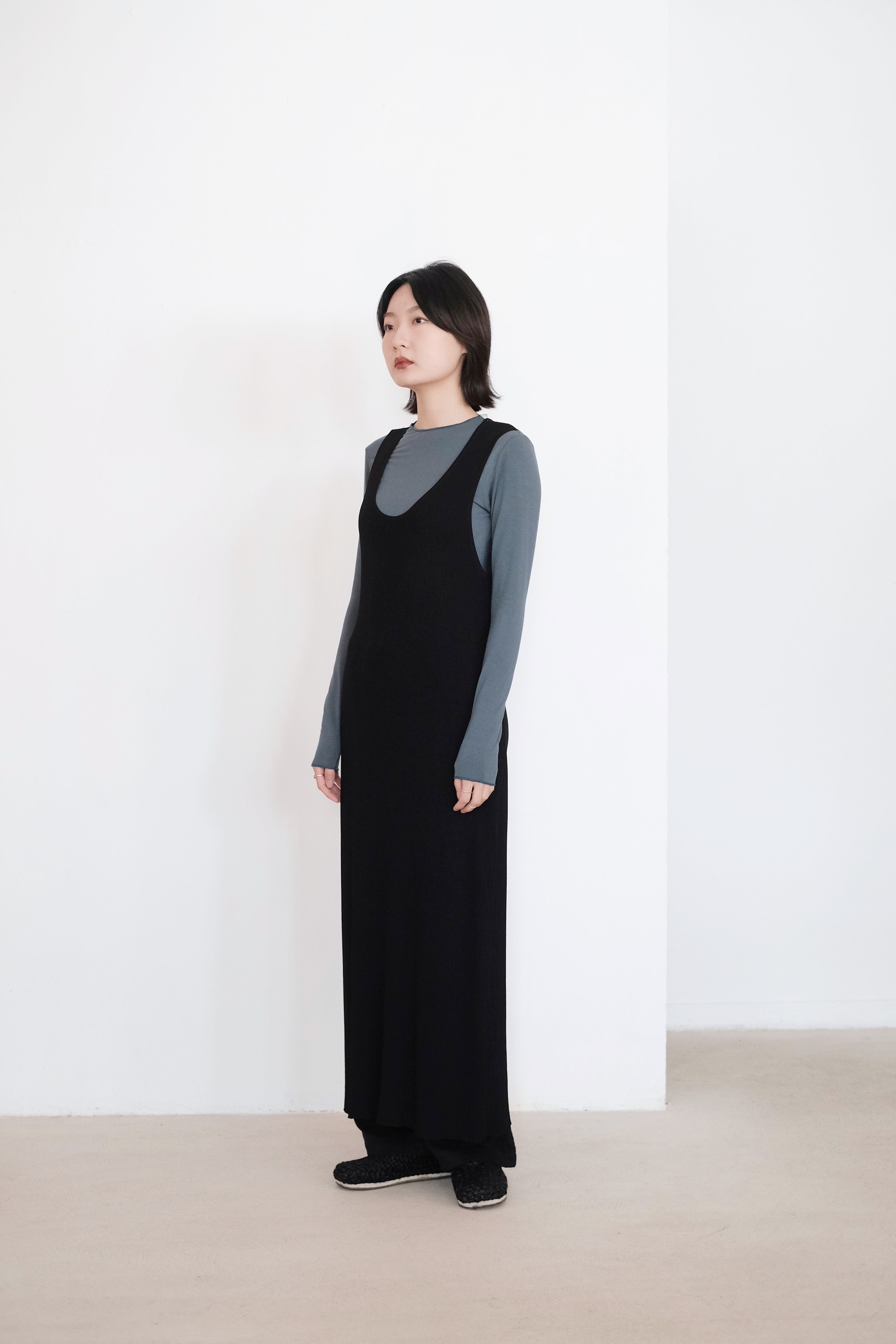 LAVONIA KNIT DRESS (BLACK)