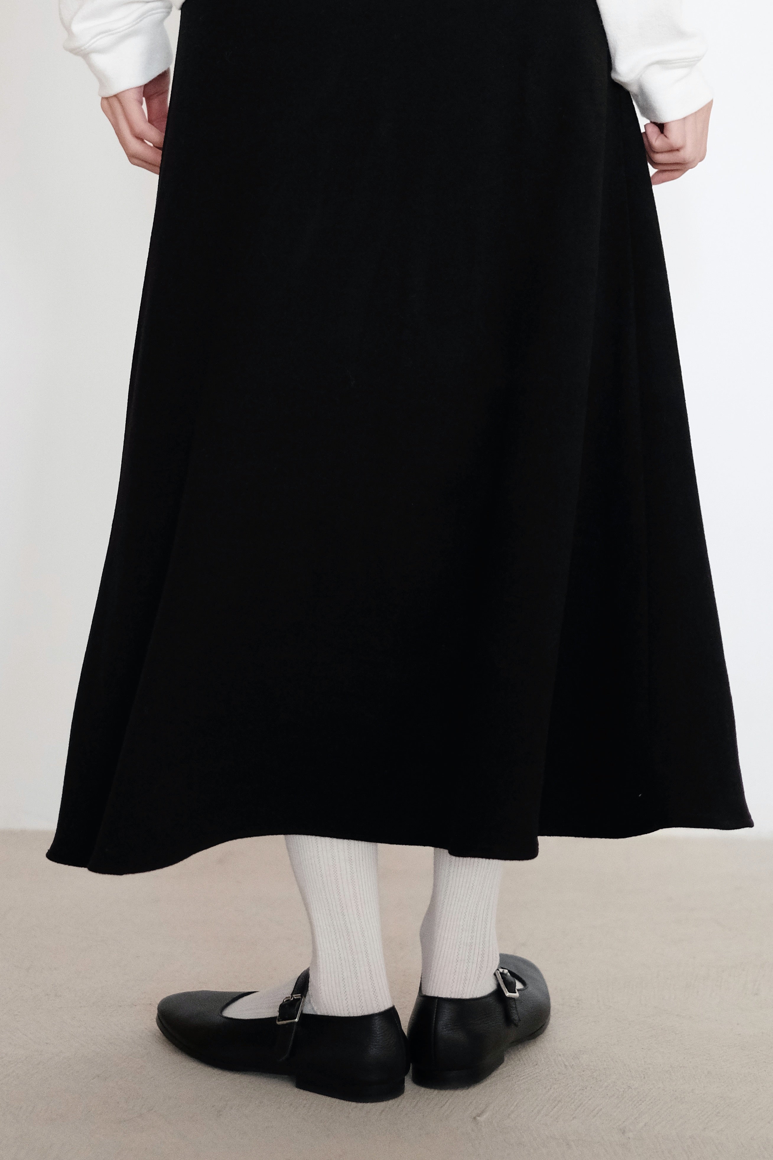 FINLEY SKIRT (BLACK)