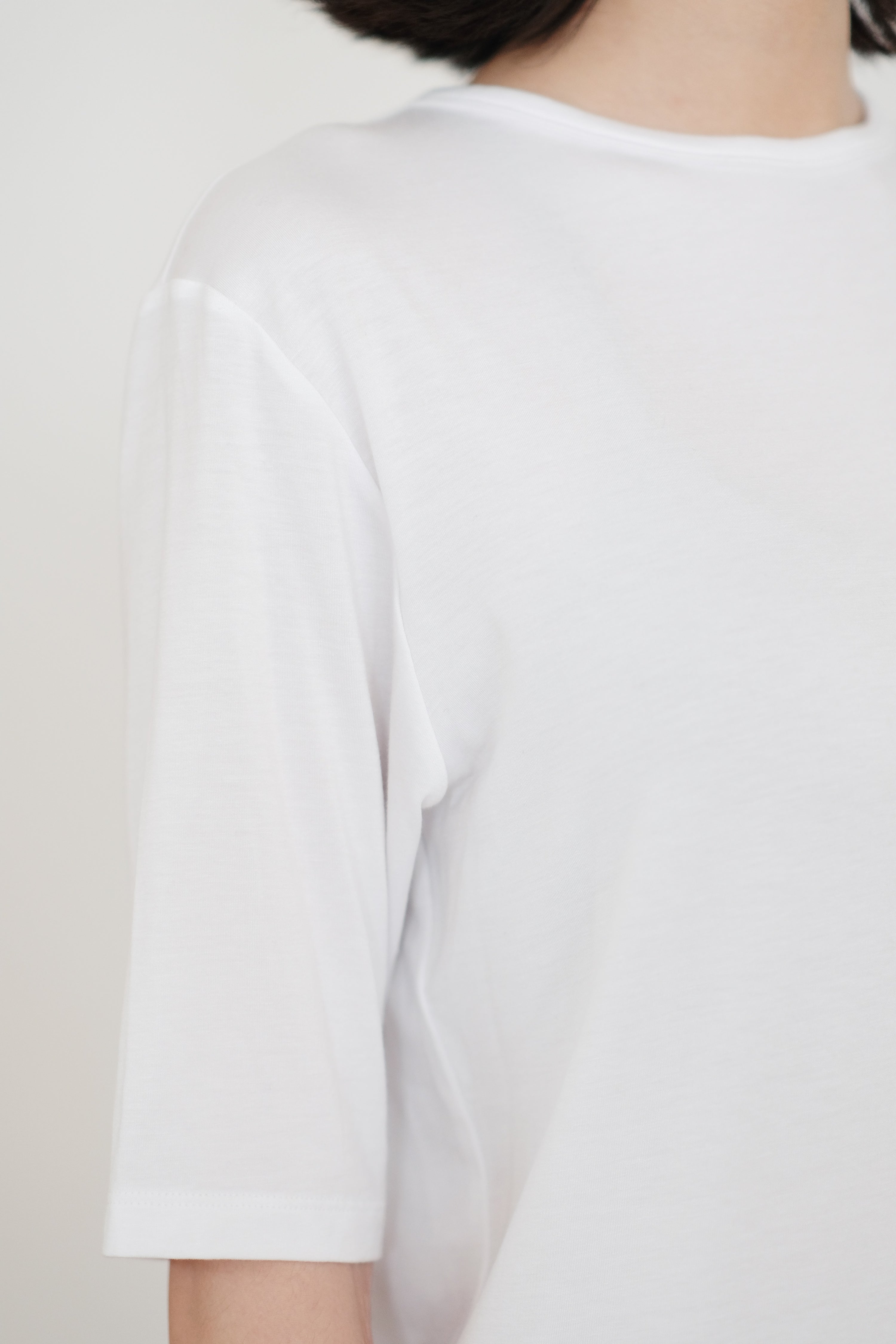 SEVYIN TEE (WHITE)