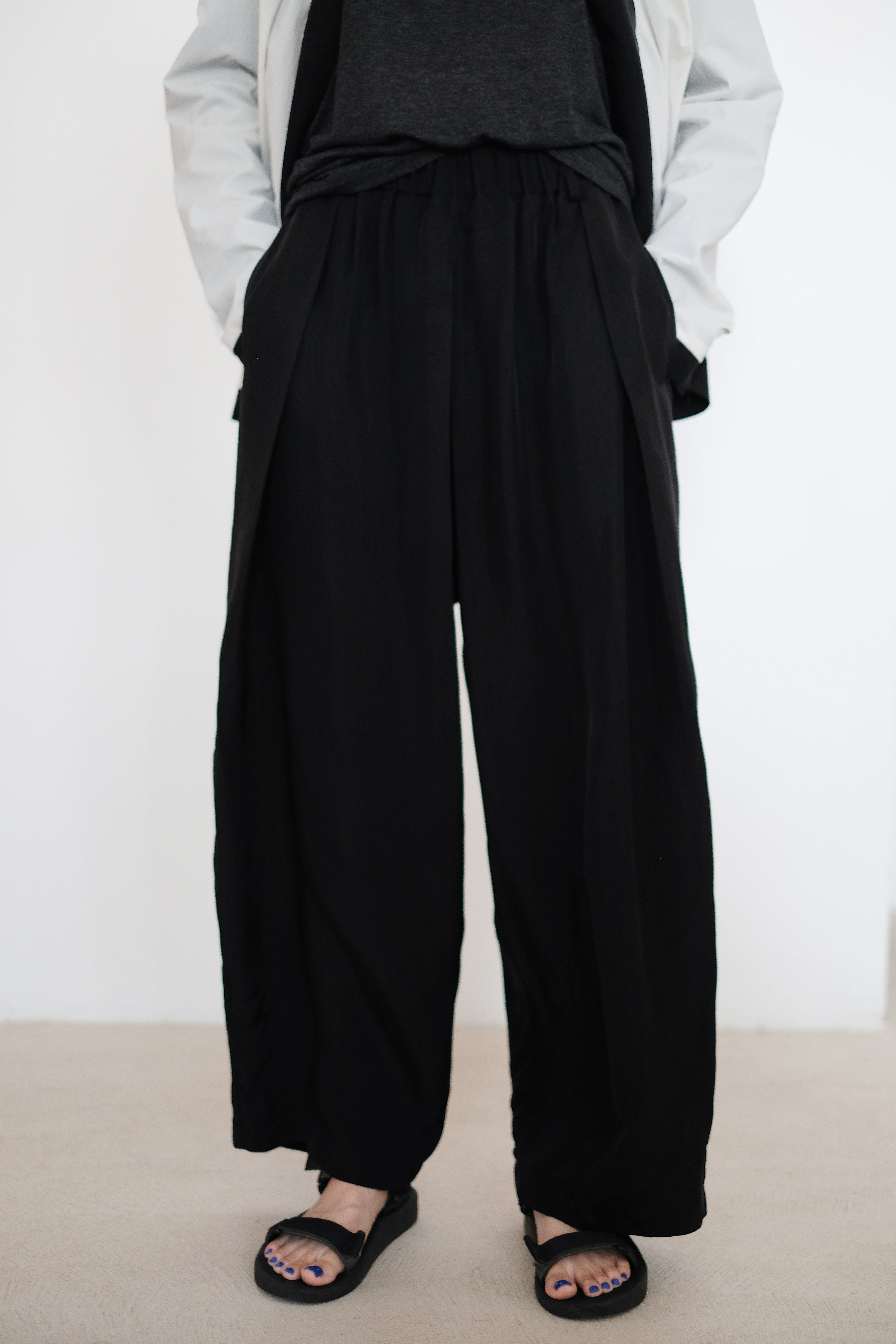 SUMOMO PANT (BLACK) IN BEMBERG