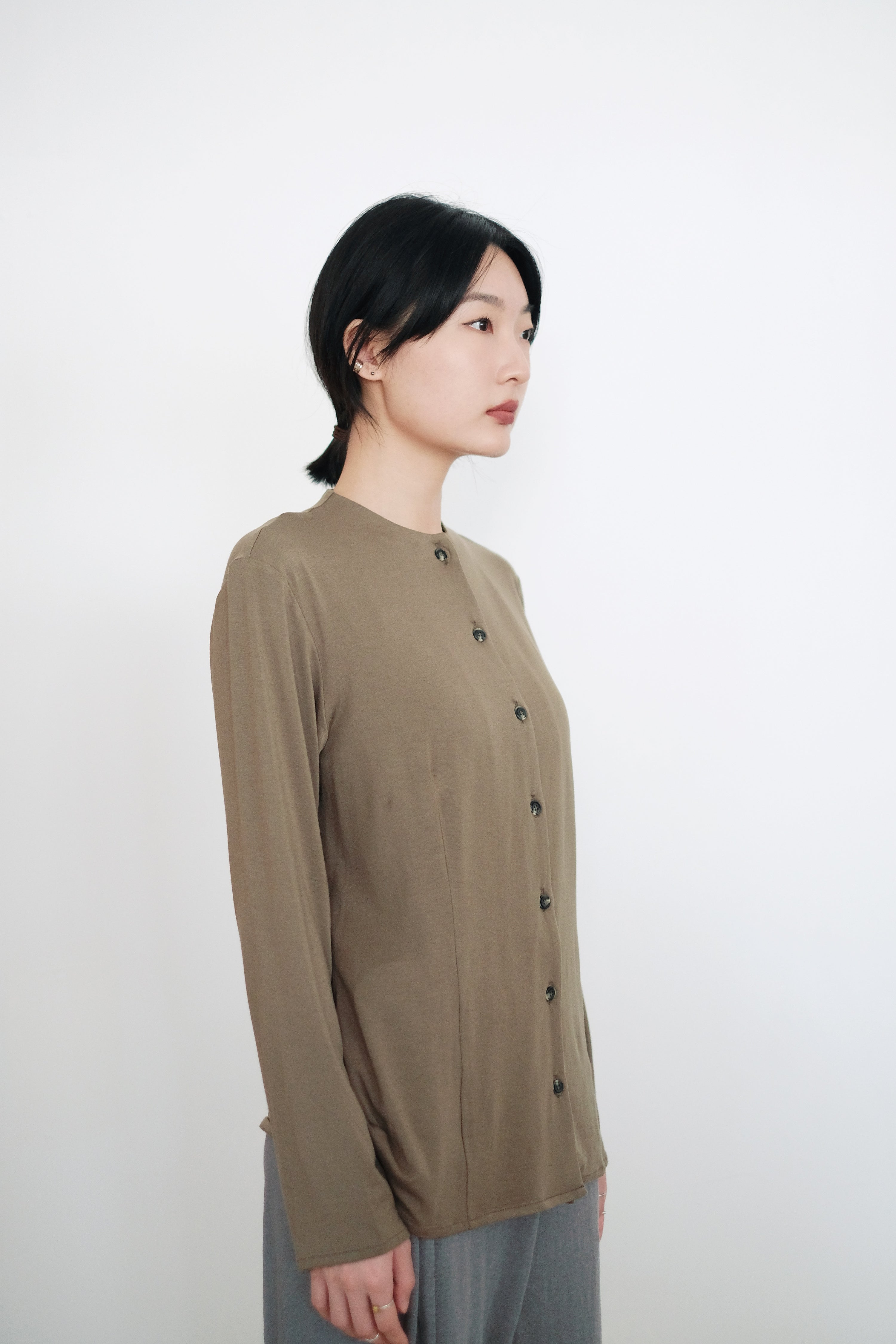 LILTH BLOUSE (OLIVE)