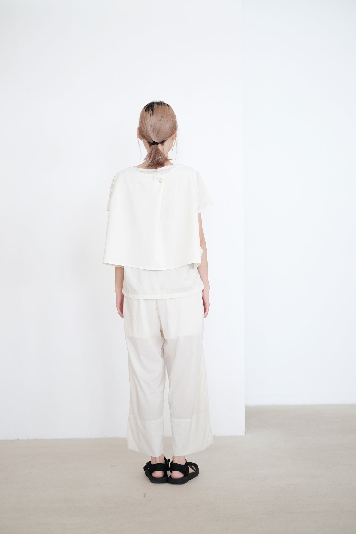 OLWEN TOP (PALE YELLOW) | 淡米黃色平領上衣