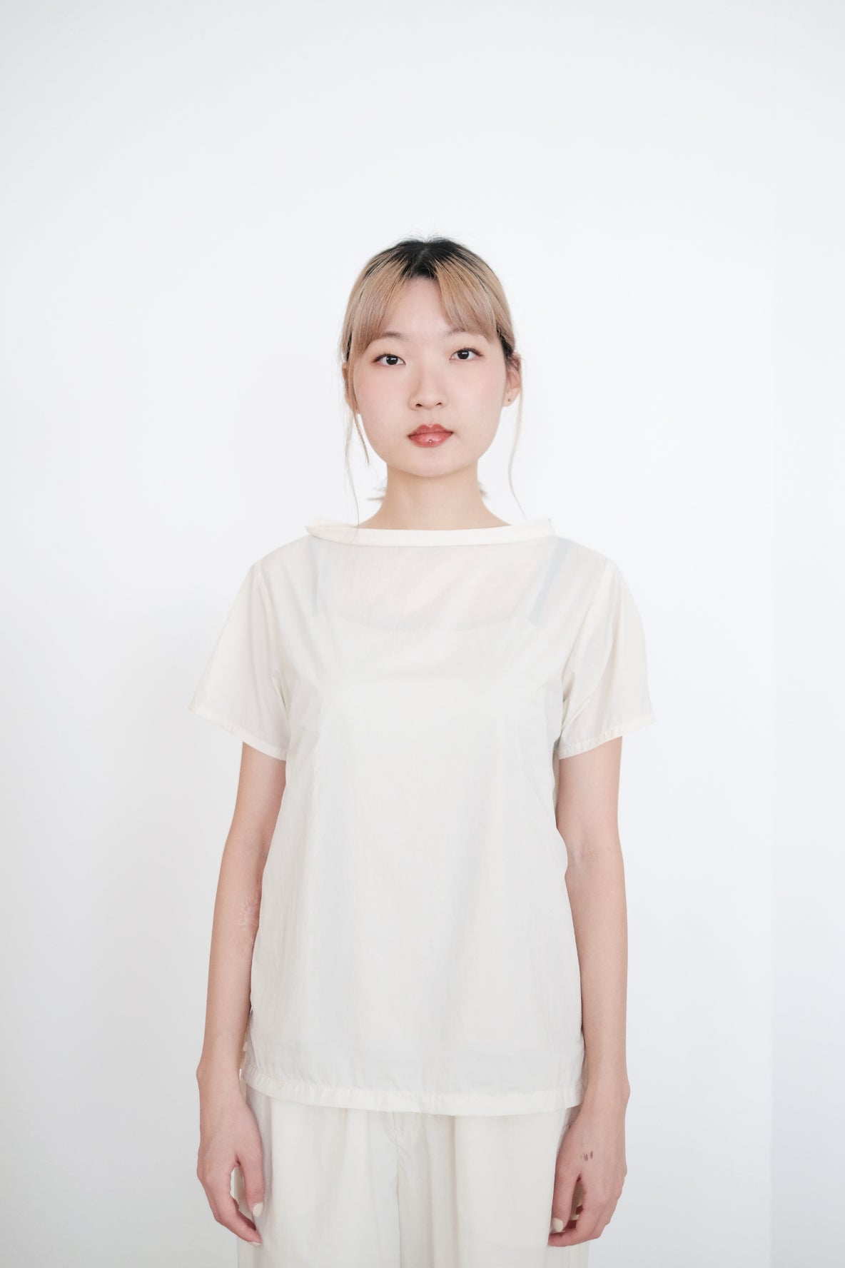 OLWEN TOP (PALE YELLOW) | 淡米黃色平領上衣