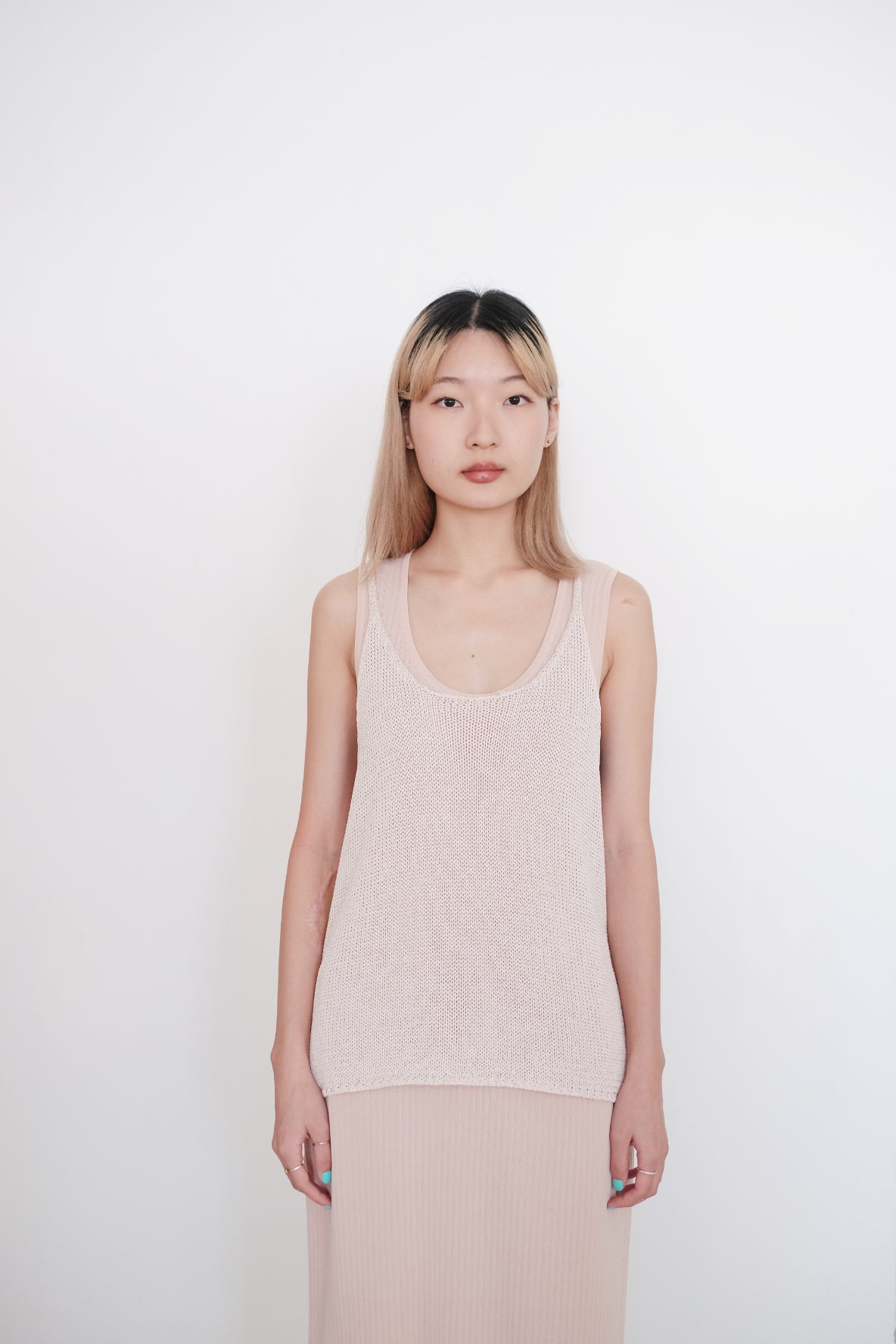 JOCOSA KNIT VEST (CHERRY BLOSSOM)