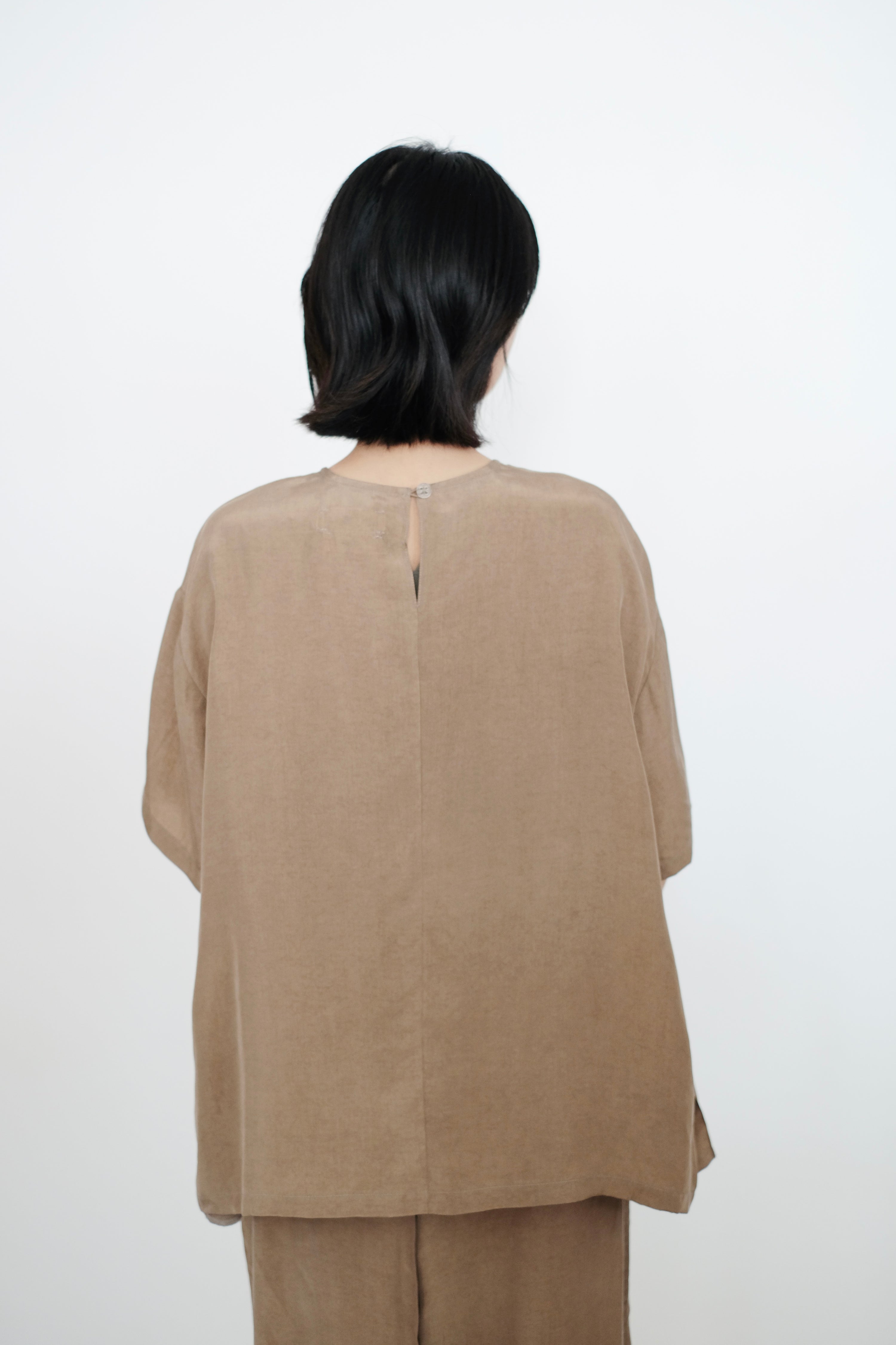 SAGE BLOUSE (KHAKI) PRE-ORDER