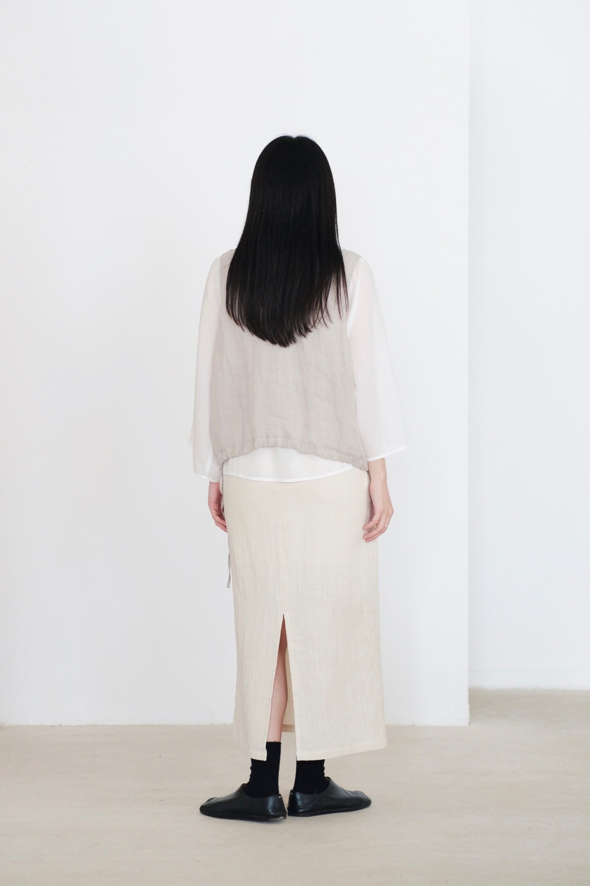 BRIA SKIRT (CREAM) | 奶油色前後開叉半裙