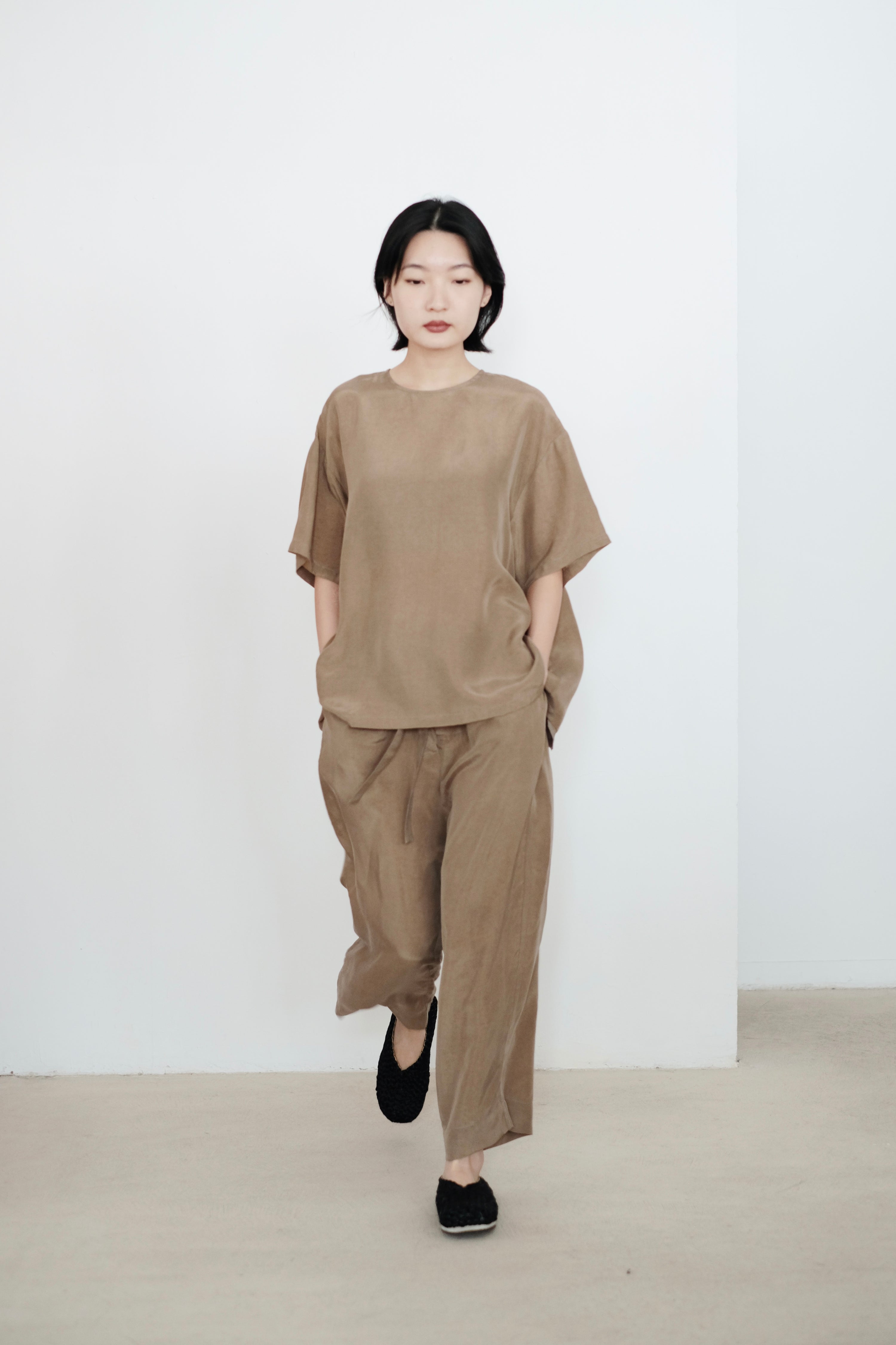 SAGE BLOUSE (KHAKI) PRE-ORDER