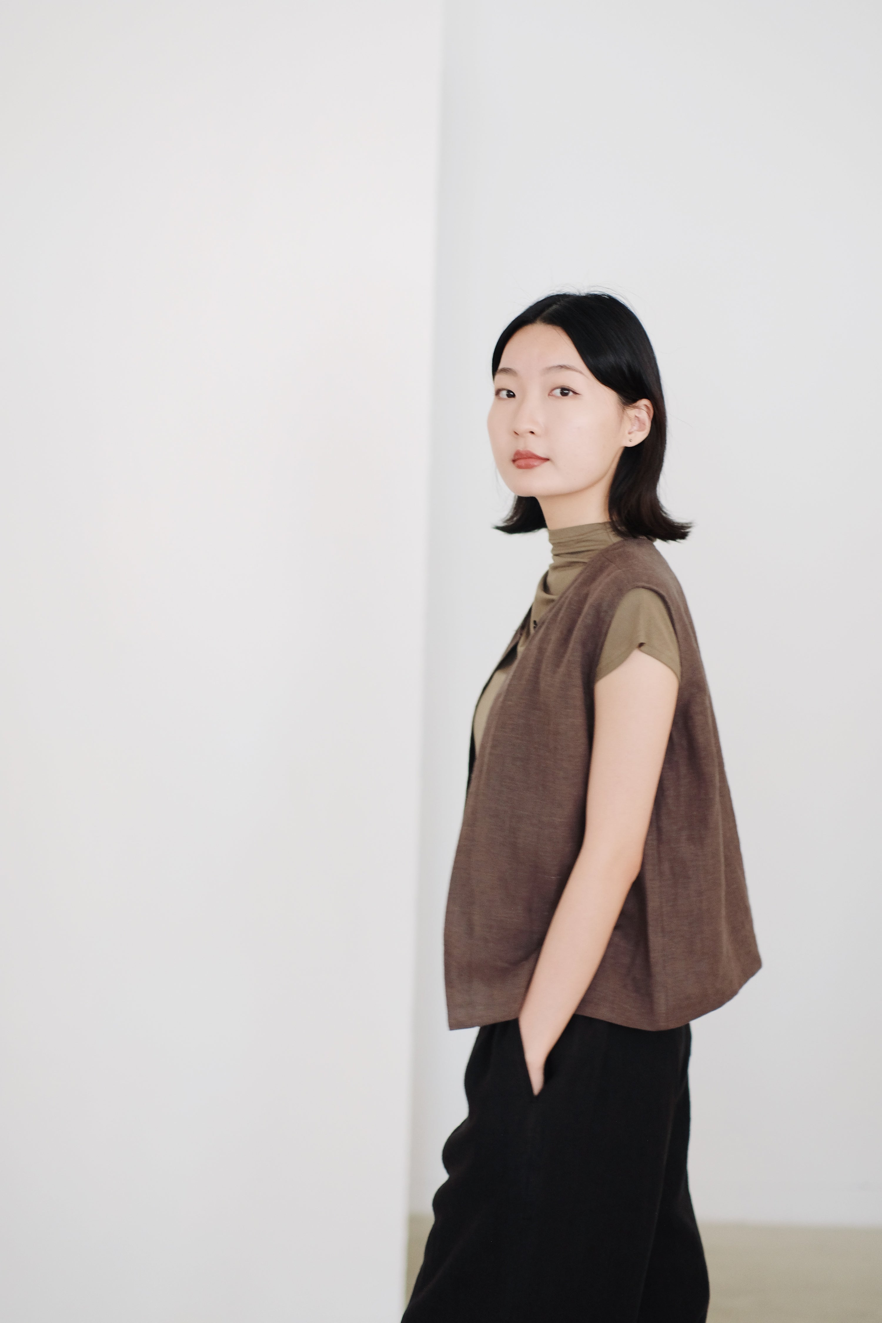 FENGARI TEE (OLIVE)