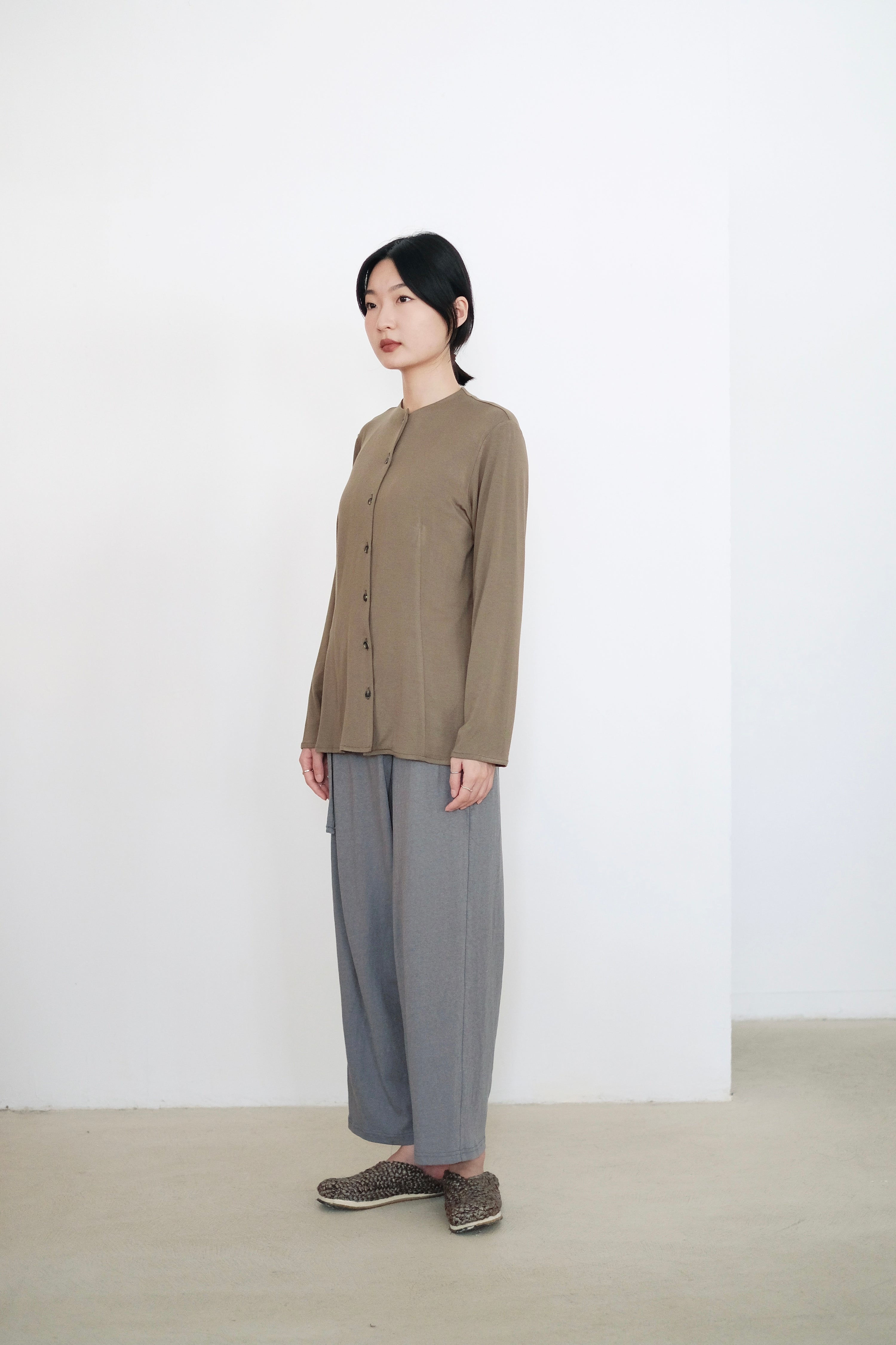 LILTH BLOUSE (OLIVE)