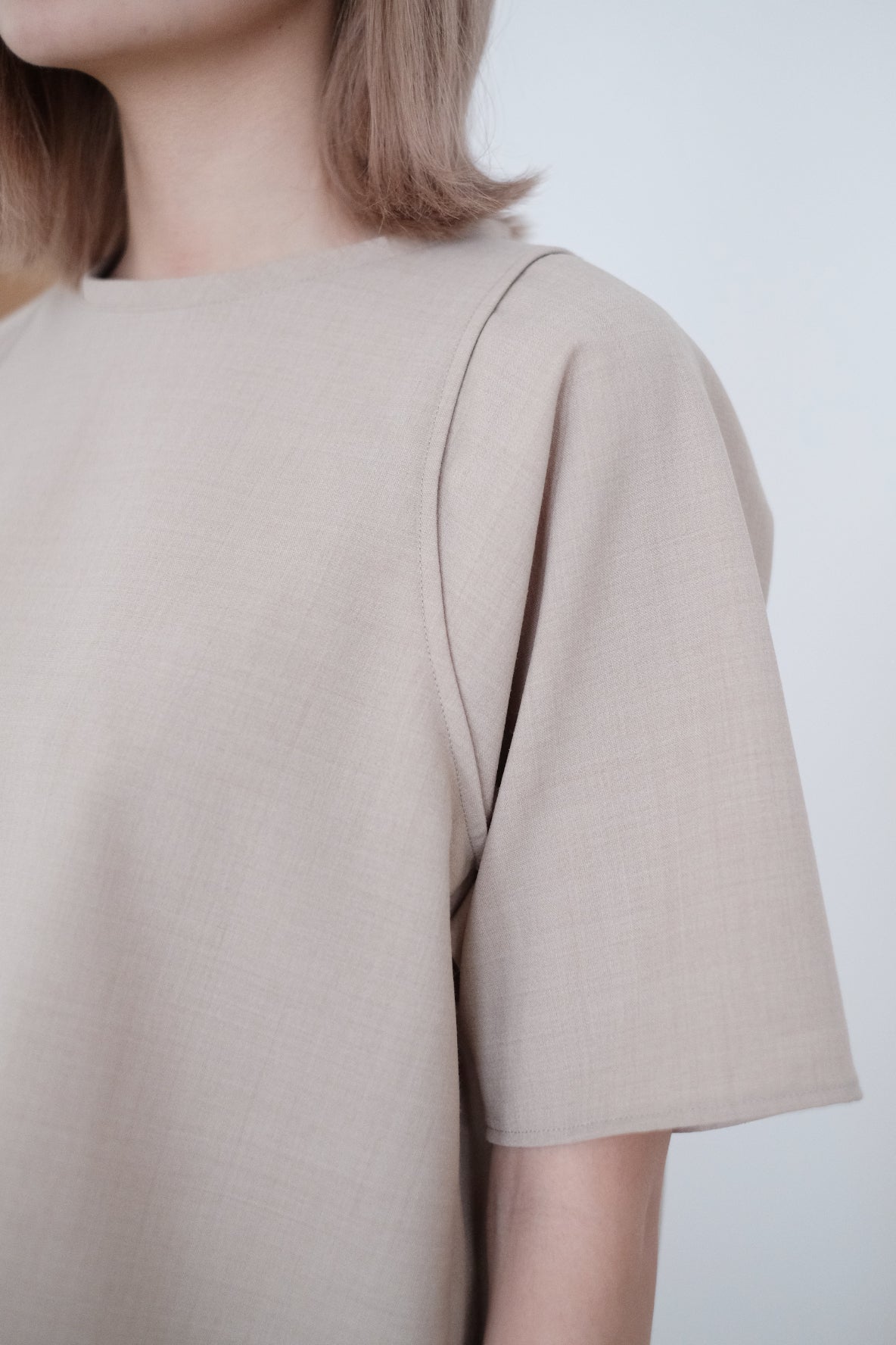 BAYLOR LAYERED BLOUSE (BEIGE)