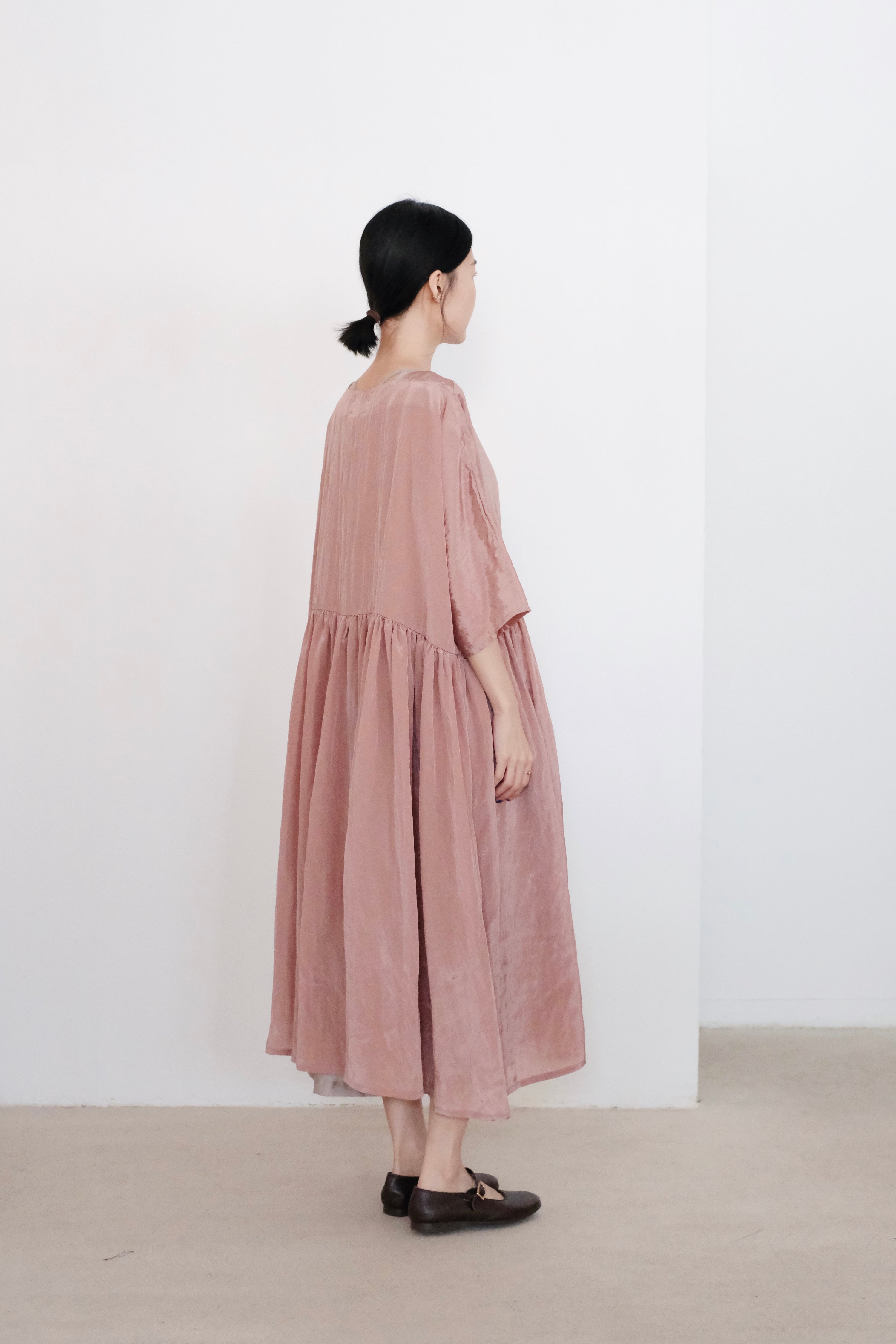 AMARA DRESS (DIRTY PINK)