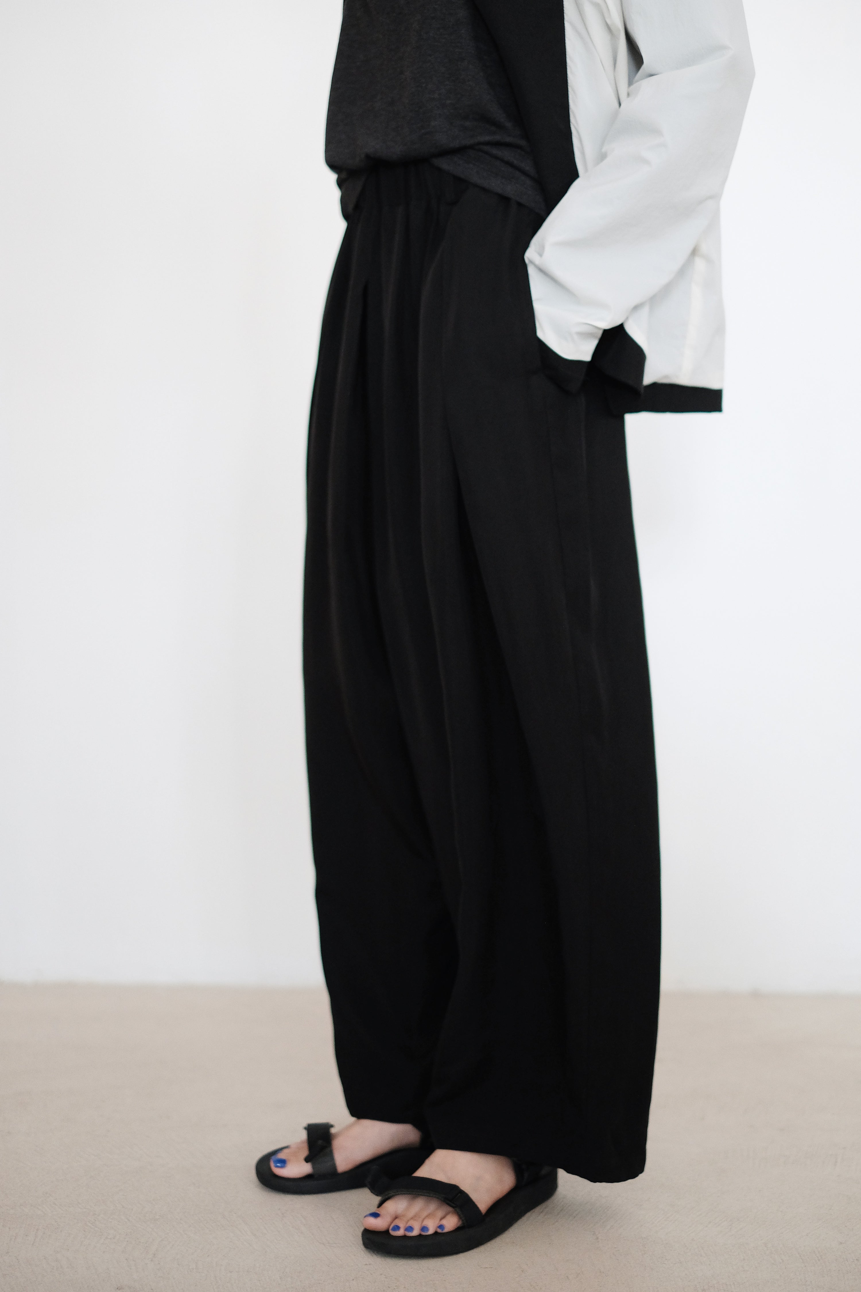 SUMOMO PANT (BLACK) IN BEMBERG