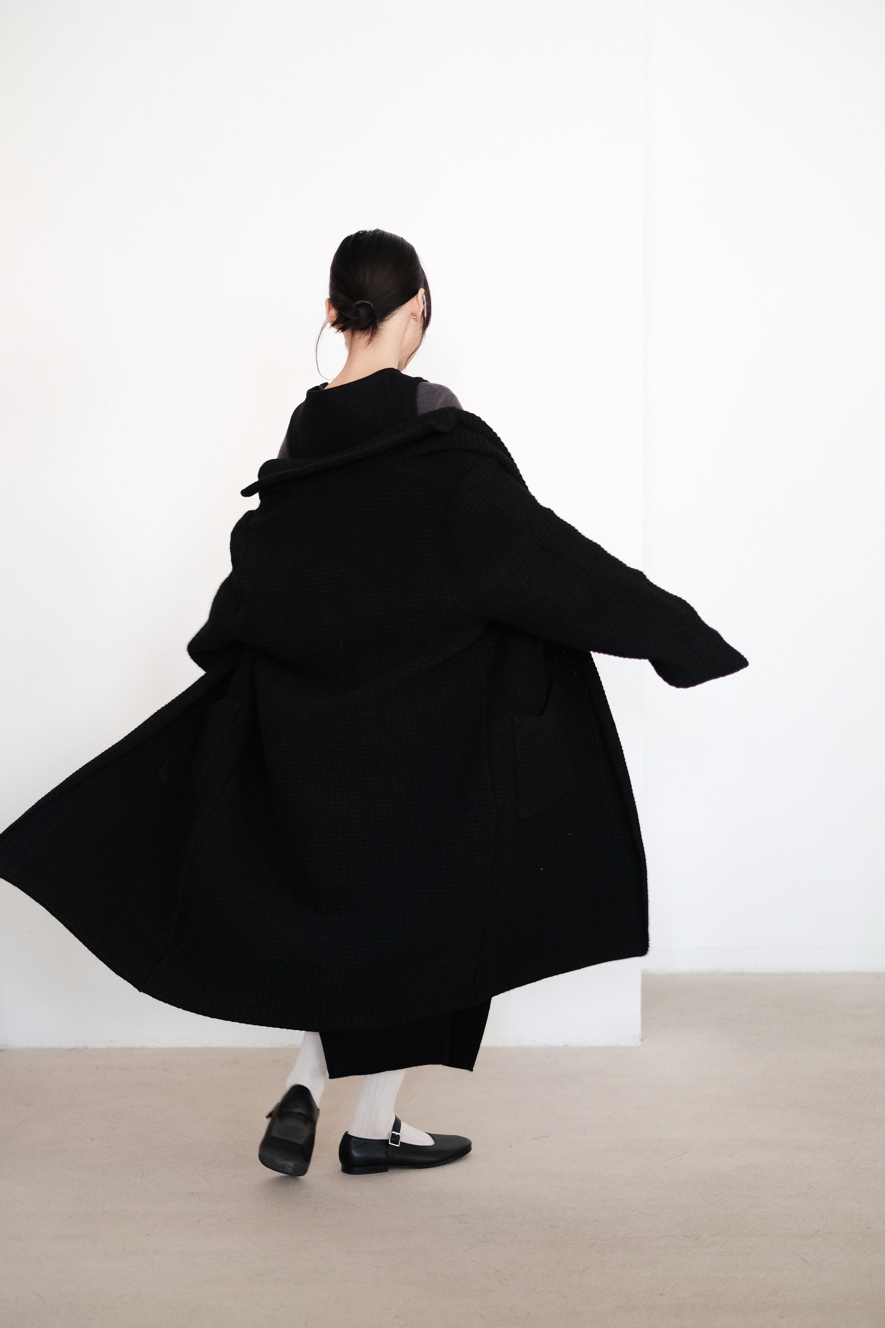 ARLETH COAT (BLACK)