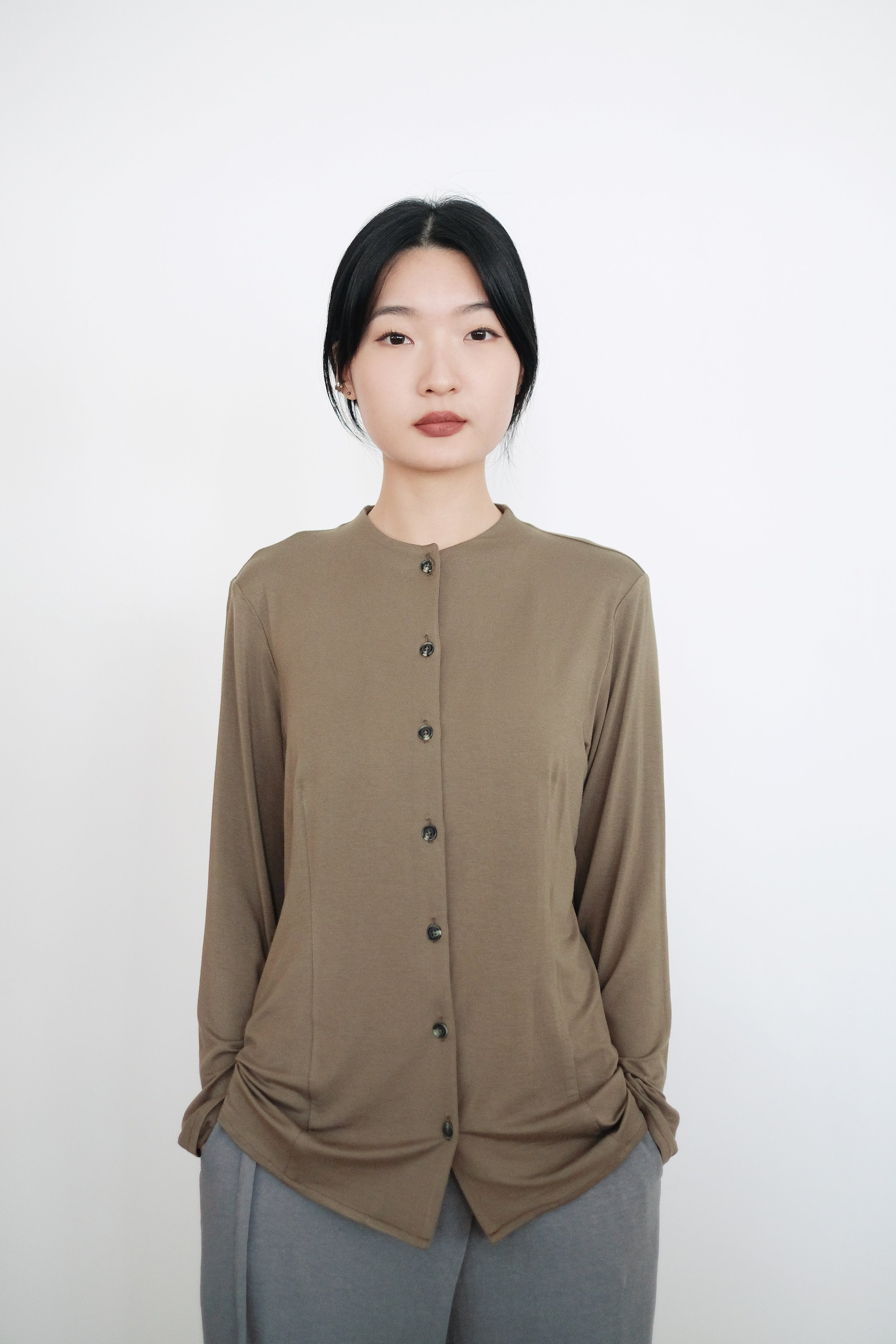 LILTH BLOUSE (OLIVE)