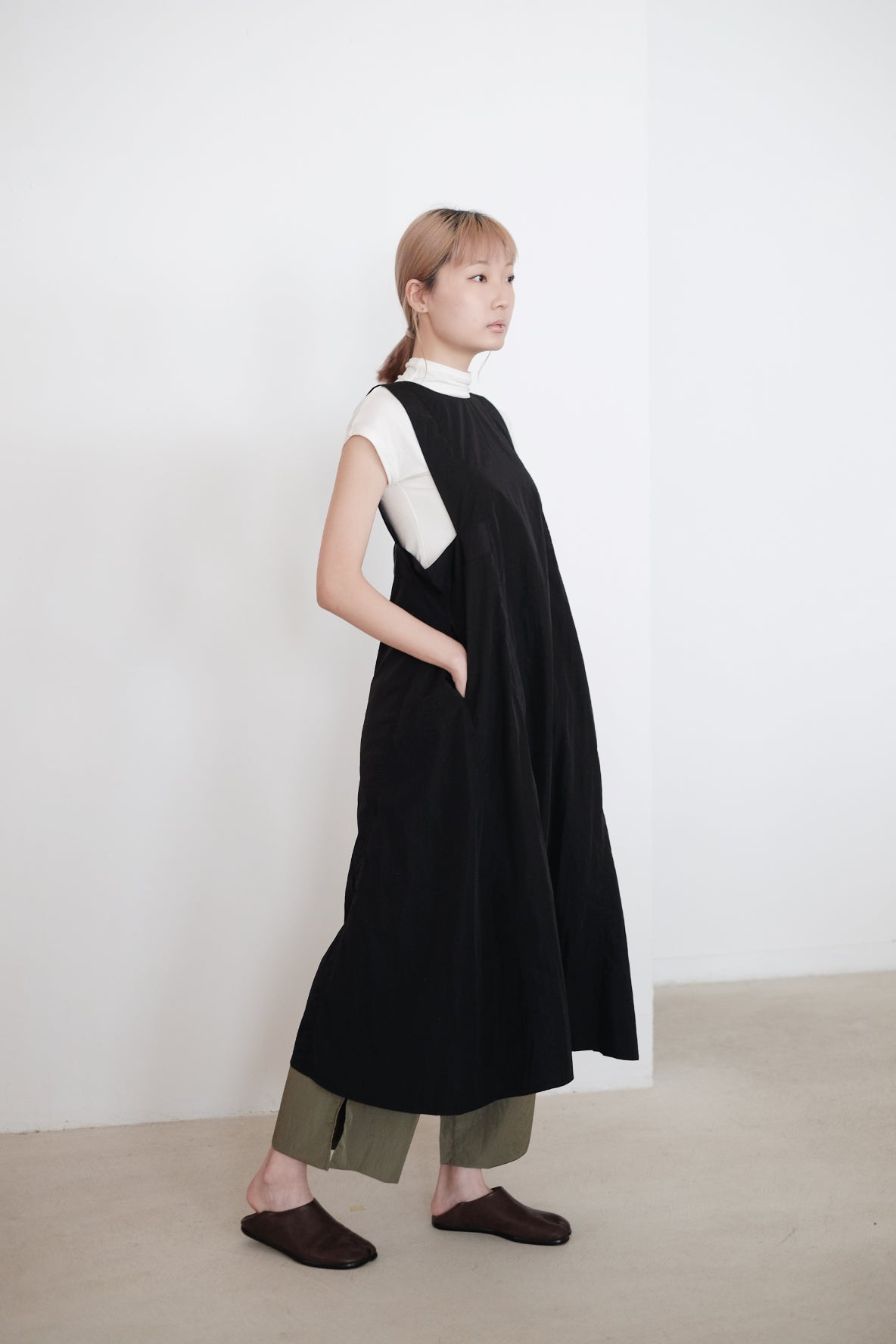 REI DRESS (BLACK) | 黑色背心連衣裙