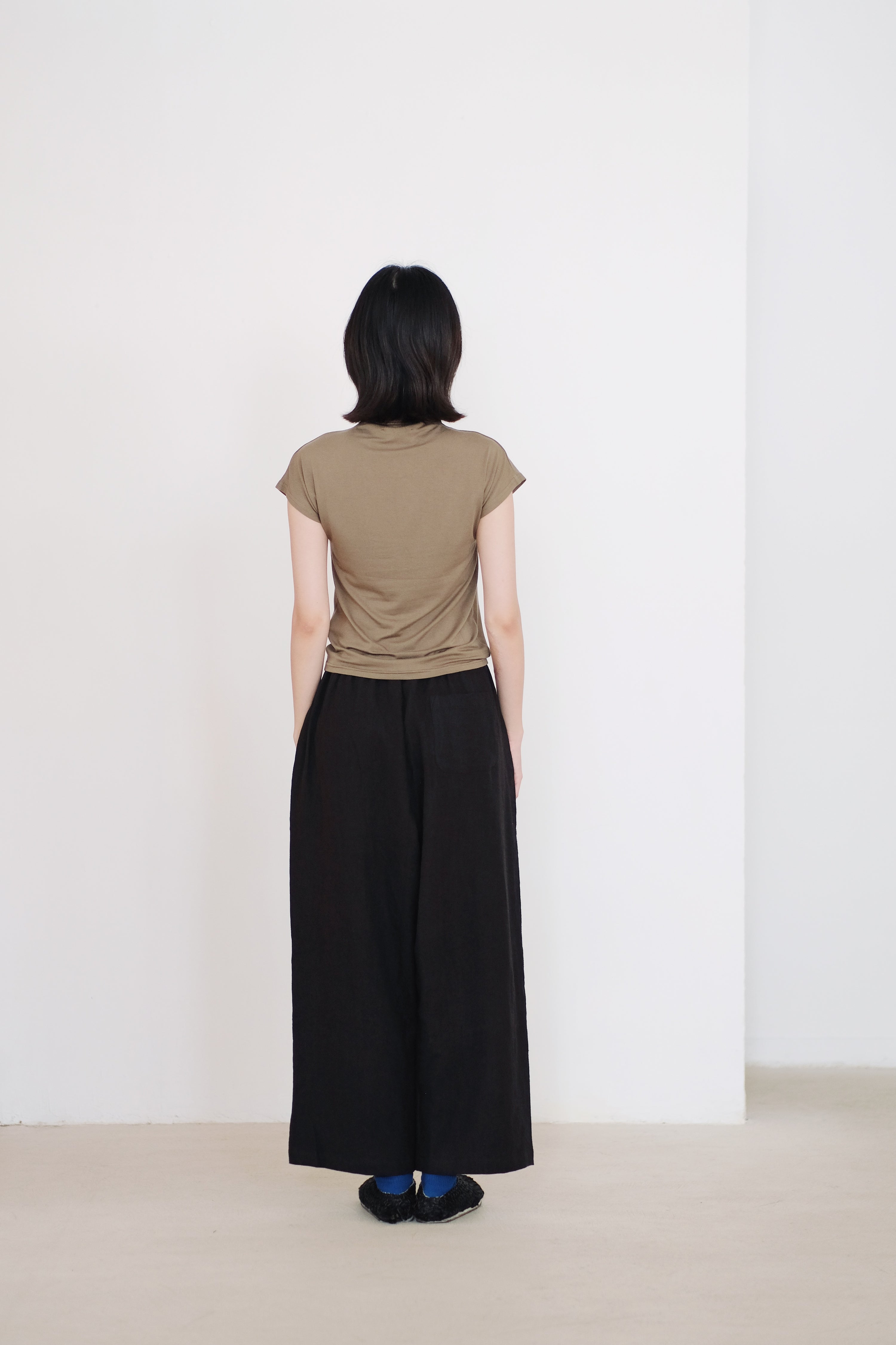 FENGARI TEE (OLIVE)