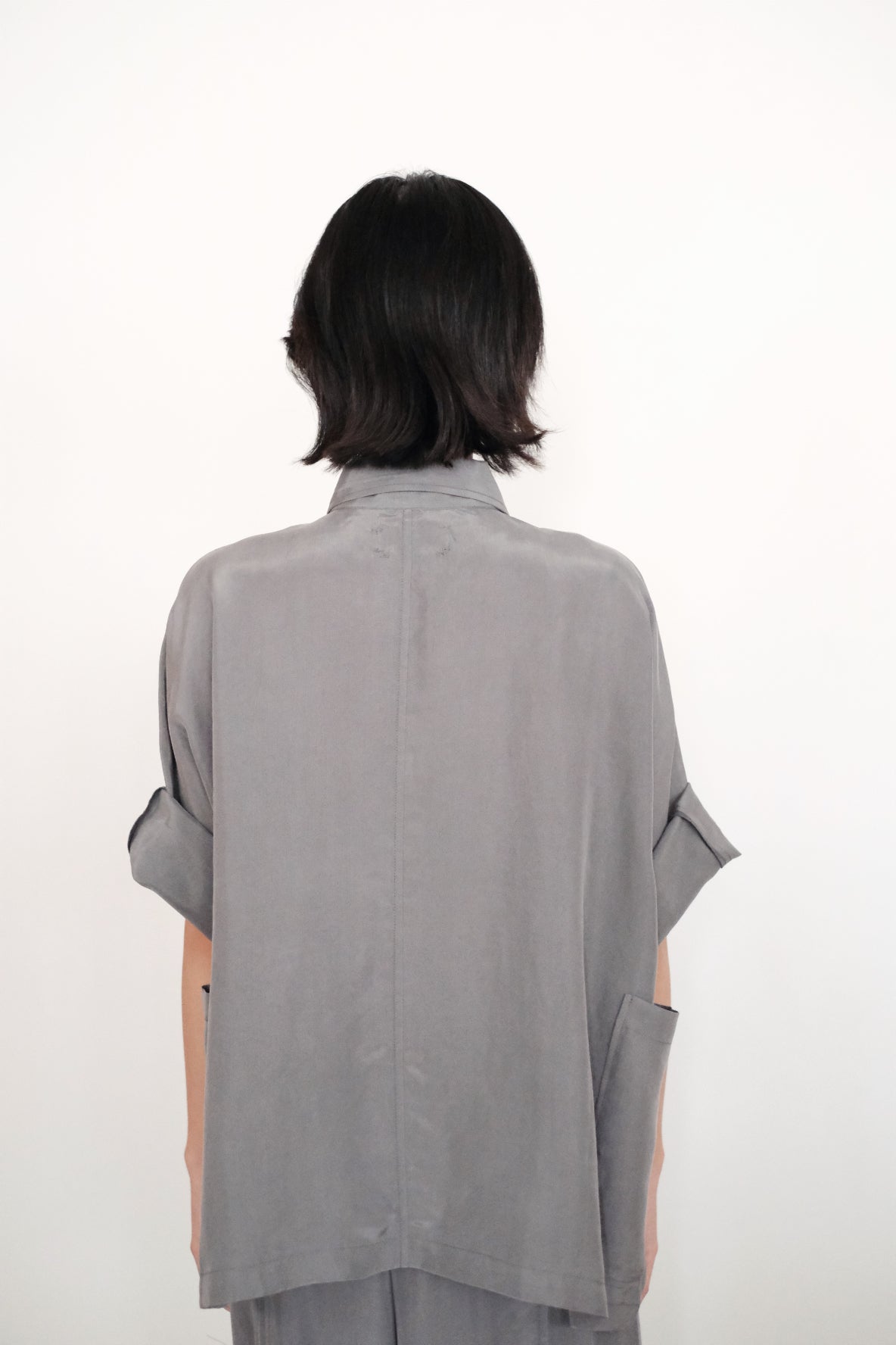 ZILPAH SHORT SLEEVES SHIRT (GREY)