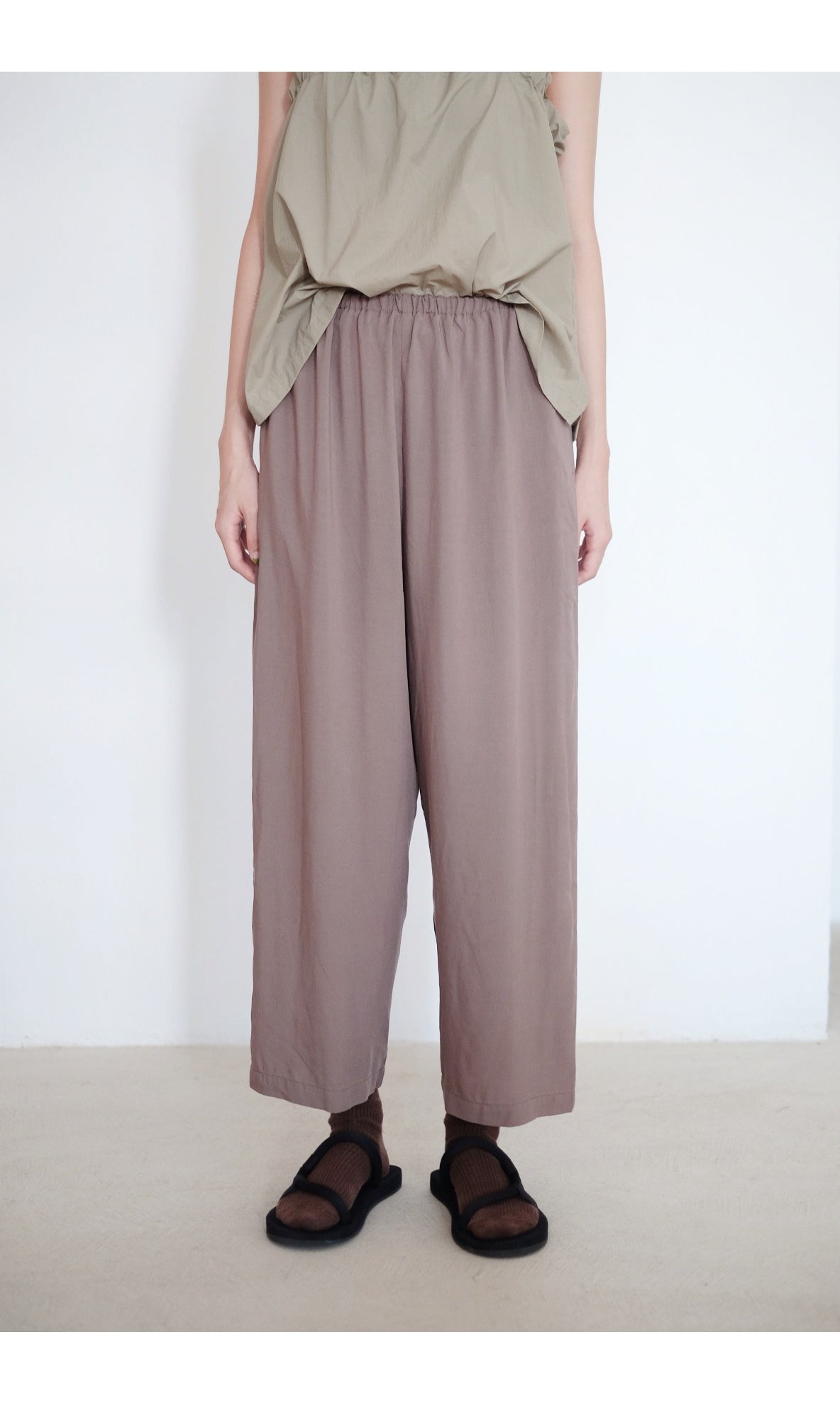 GRANDMA PANTS (KHAKI)