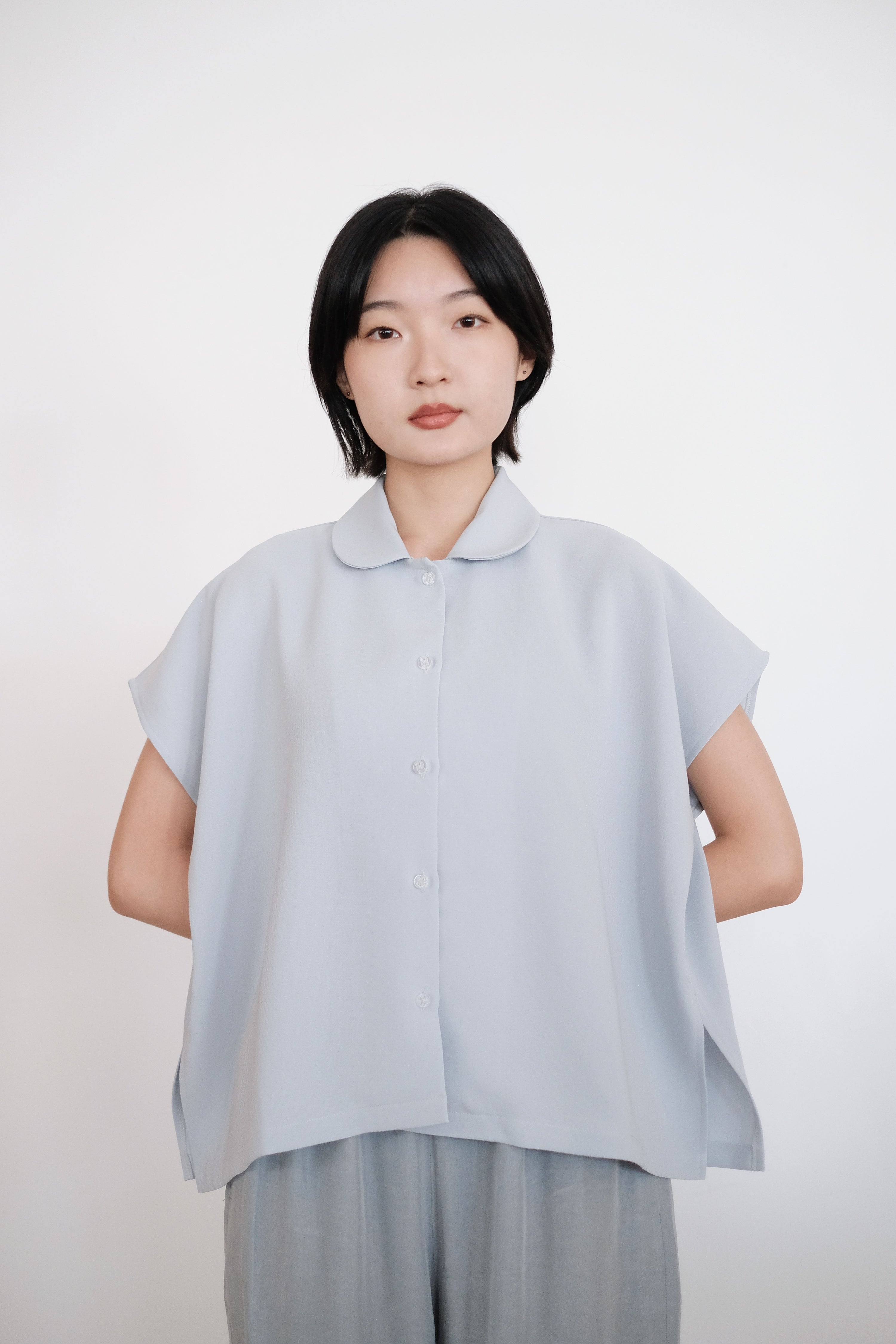 NYLA BOX BLOUSE (BABY BLUE)